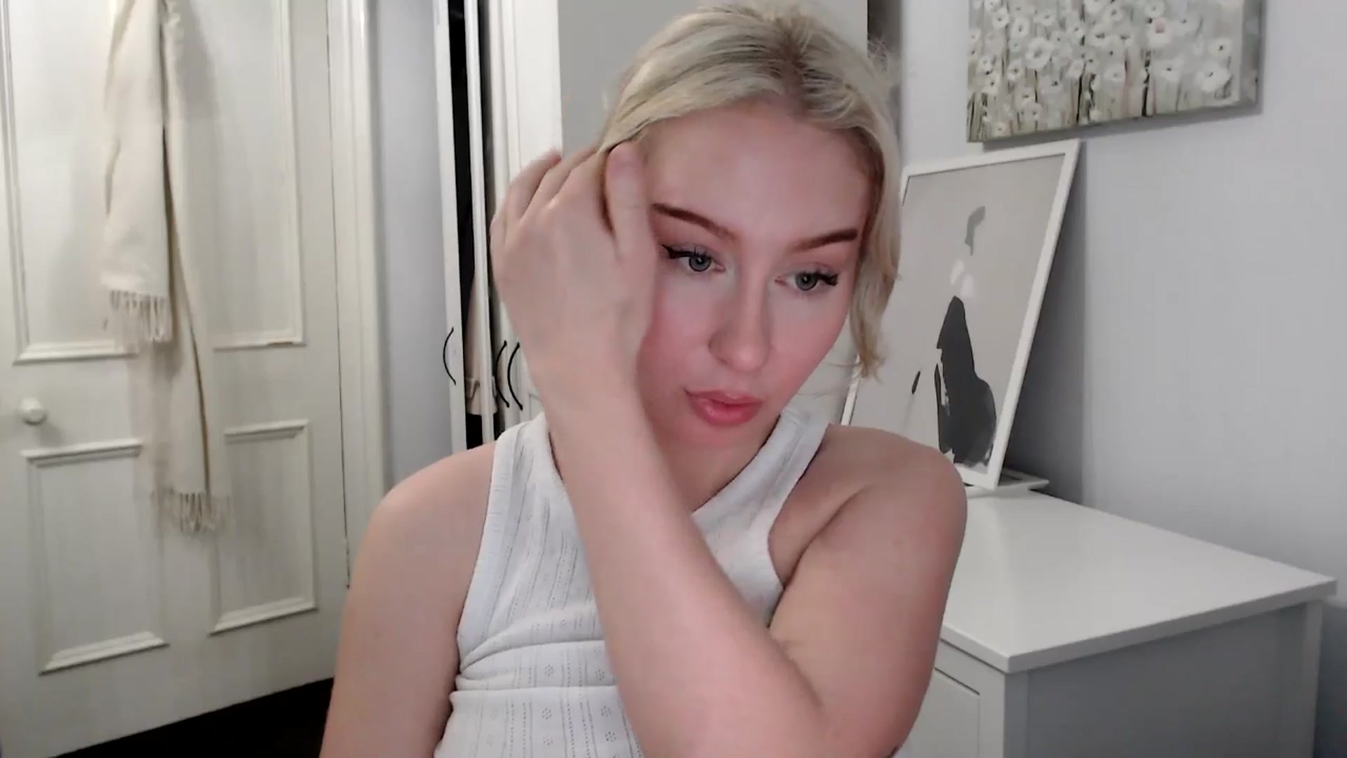 Gallery image thumbnail from British_Cutie's myfreecams stream on, 02/23/2025, 19:16 image 7 of 20
