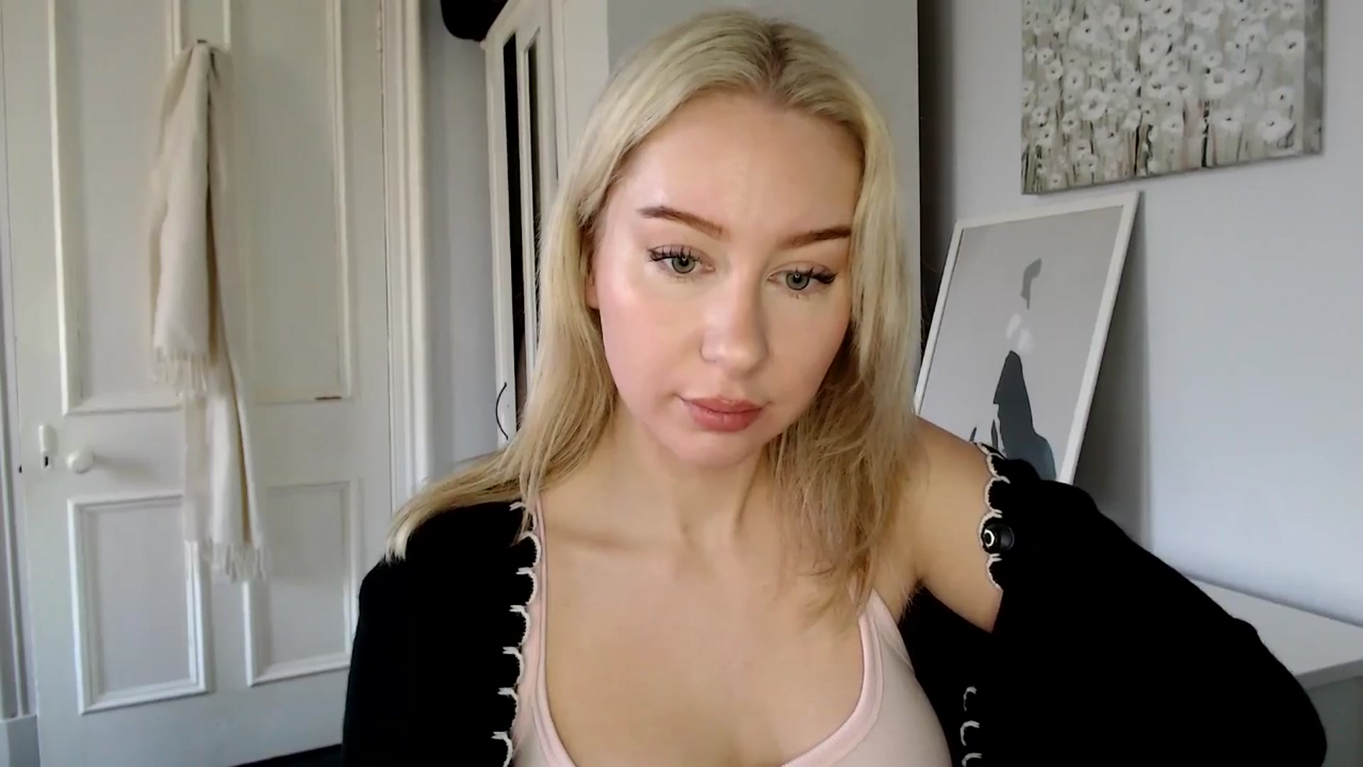 Gallery image thumbnail from British_Cutie's myfreecams stream on, 02/24/2025, 10:38 image 2 of 20