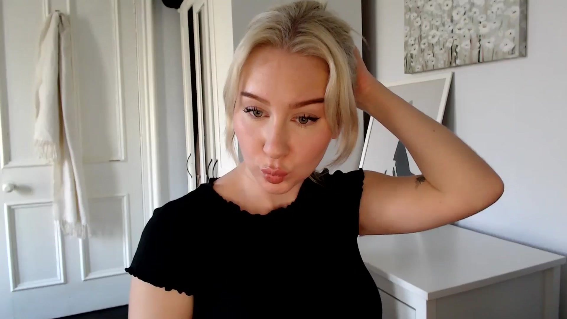 Gallery image thumbnail from British_Cutie's myfreecams stream on, 02/24/2025, 12:50 image 20 of 20
