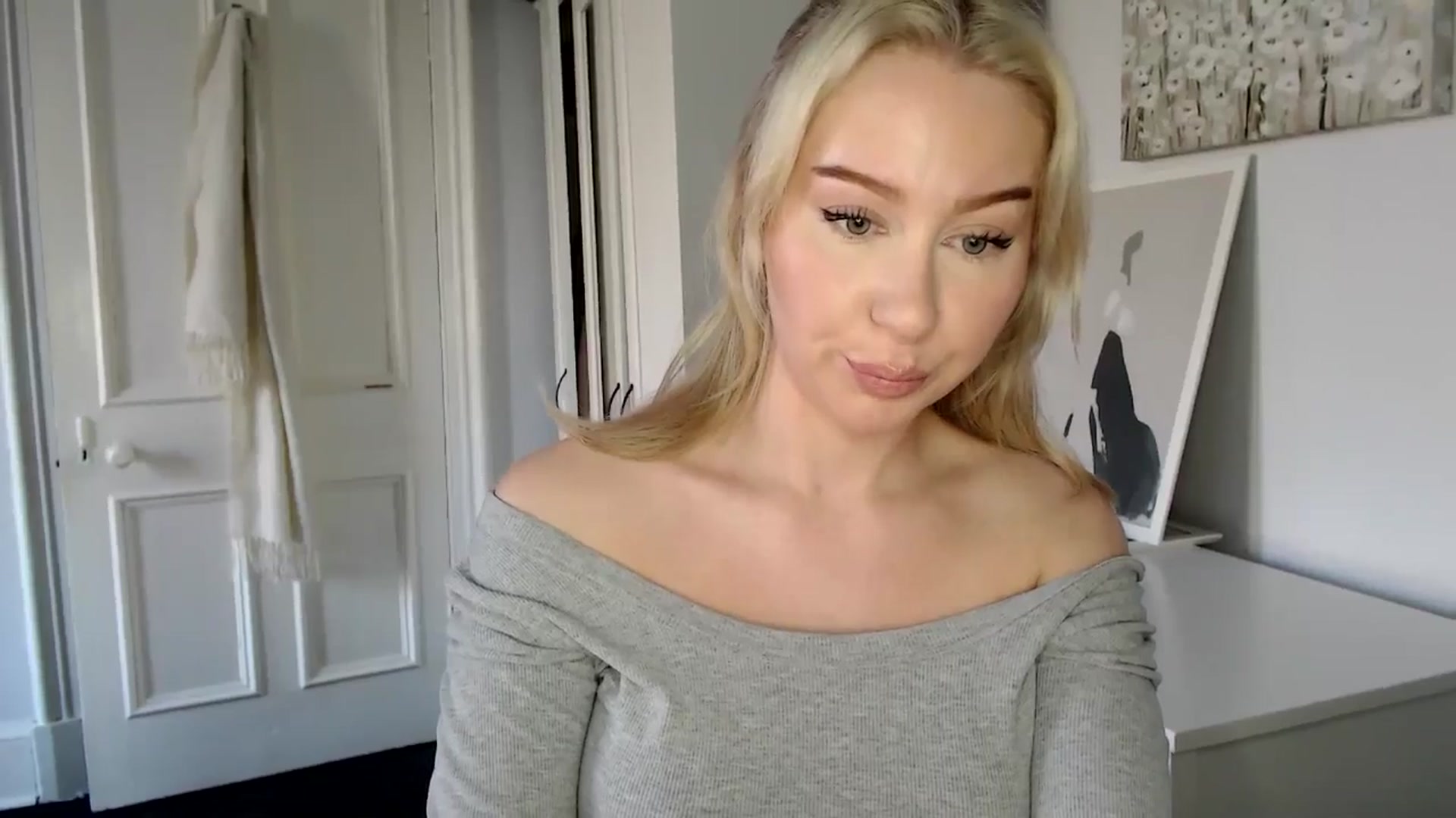 Gallery image thumbnail from British_Cutie's myfreecams stream on, 02/24/2025, 14:46 image 6 of 20