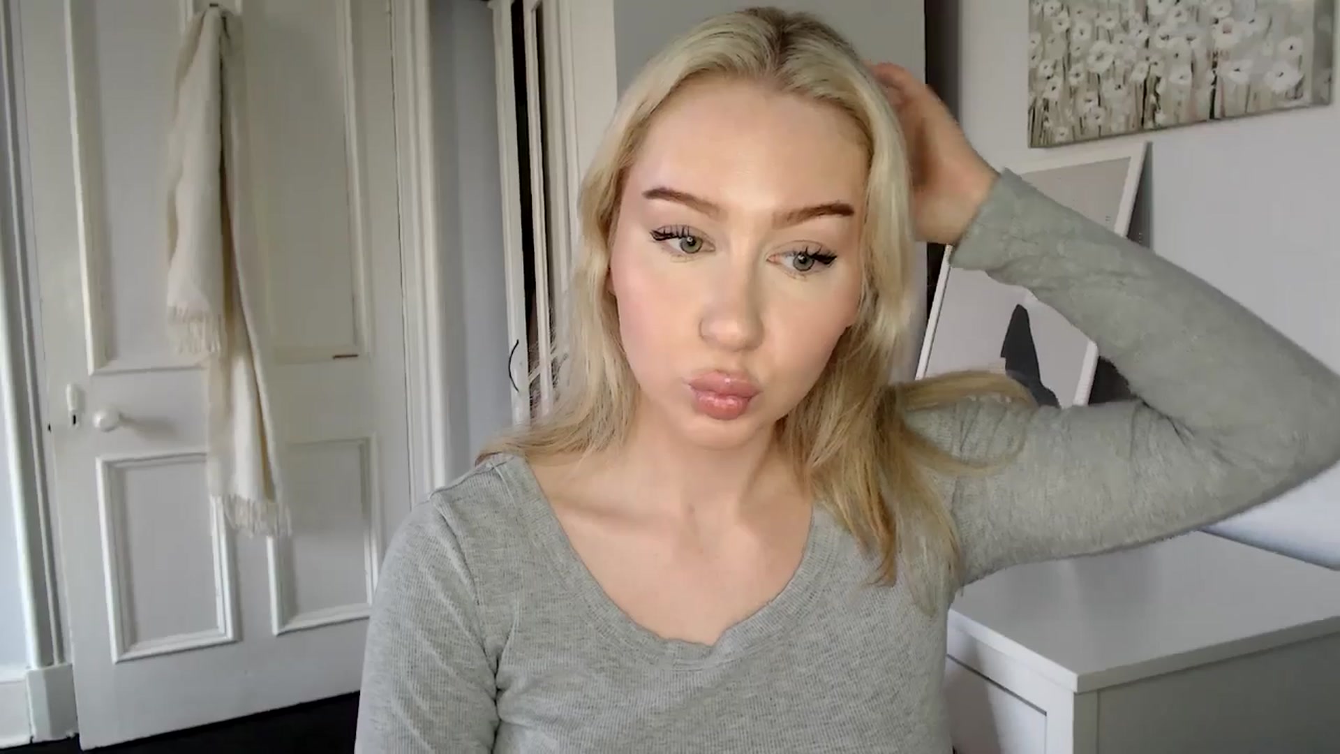Gallery image thumbnail from British_Cutie's myfreecams stream on, 02/24/2025, 14:46 image 4 of 20