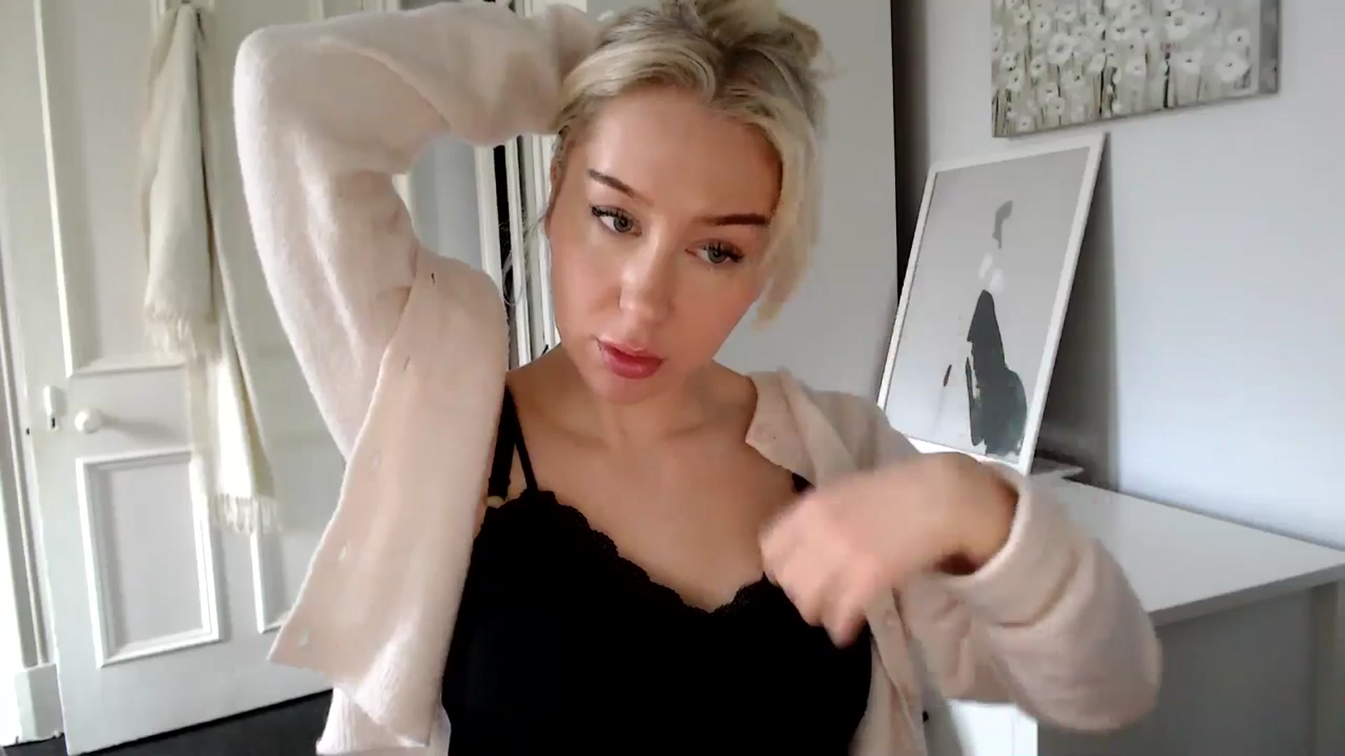 Gallery image thumbnail from British_Cutie's myfreecams stream on, 02/25/2025, 13:26 image 20 of 20