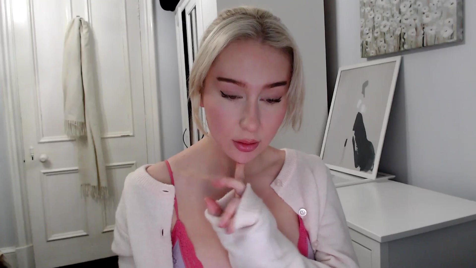 Gallery image thumbnail from British_Cutie's myfreecams stream on, 02/25/2025, 22:23 image 2 of 20