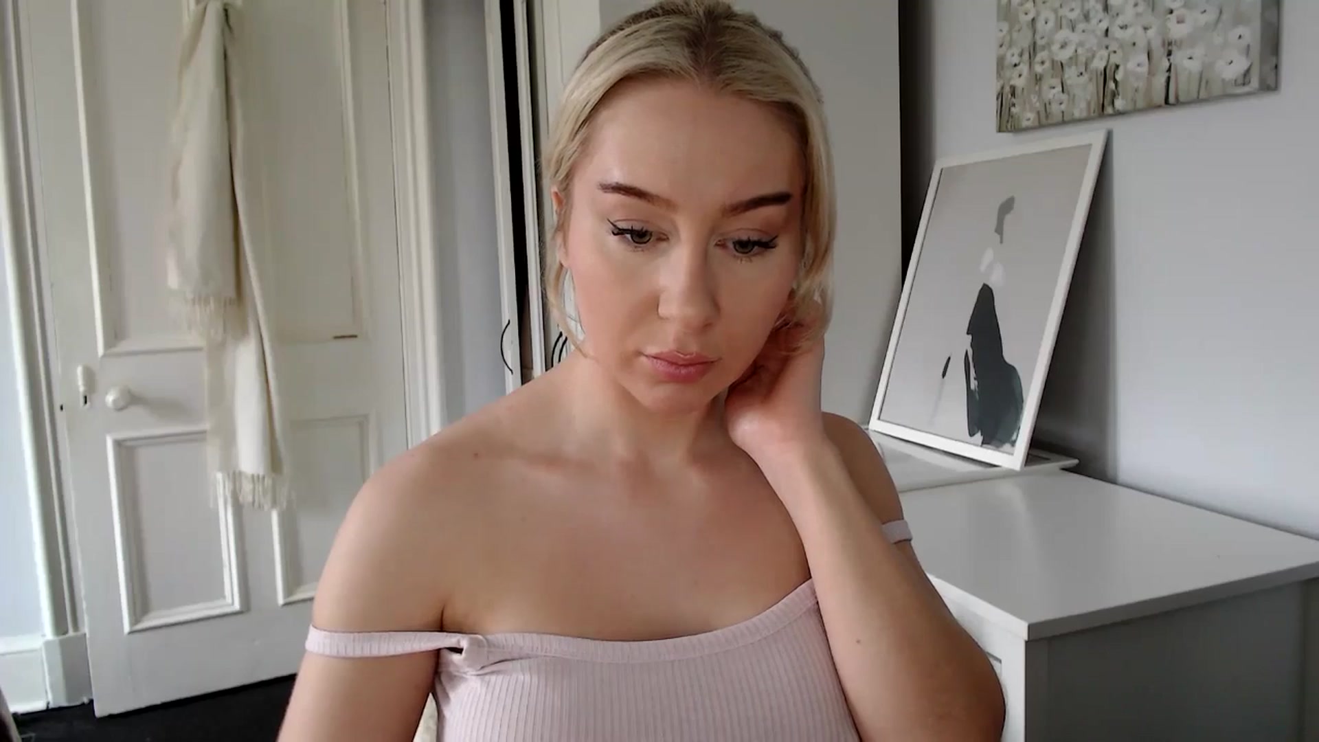 Gallery image thumbnail from British_Cutie's myfreecams stream on, 02/27/2025, 11:18 image 16 of 20