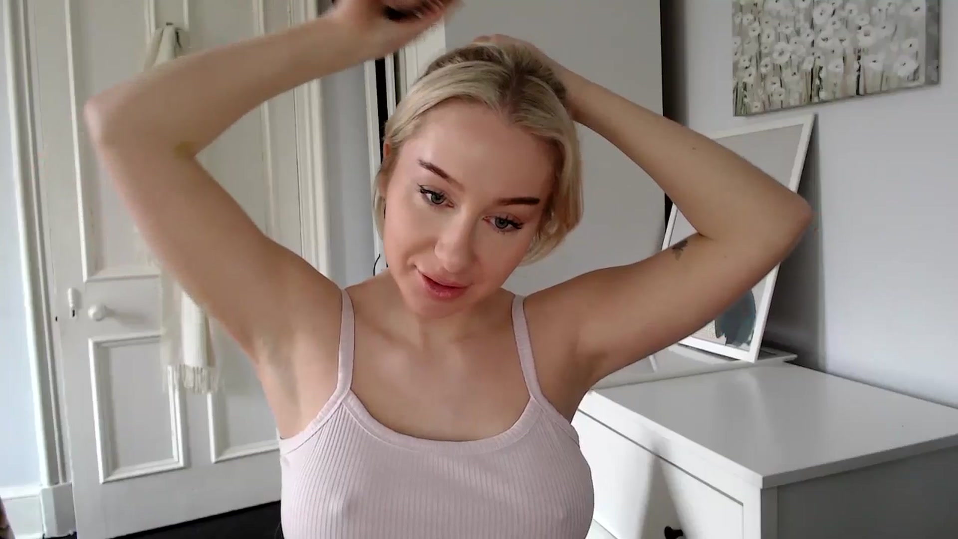 Gallery image thumbnail from British_Cutie's myfreecams stream on, 02/27/2025, 11:18 image 15 of 20