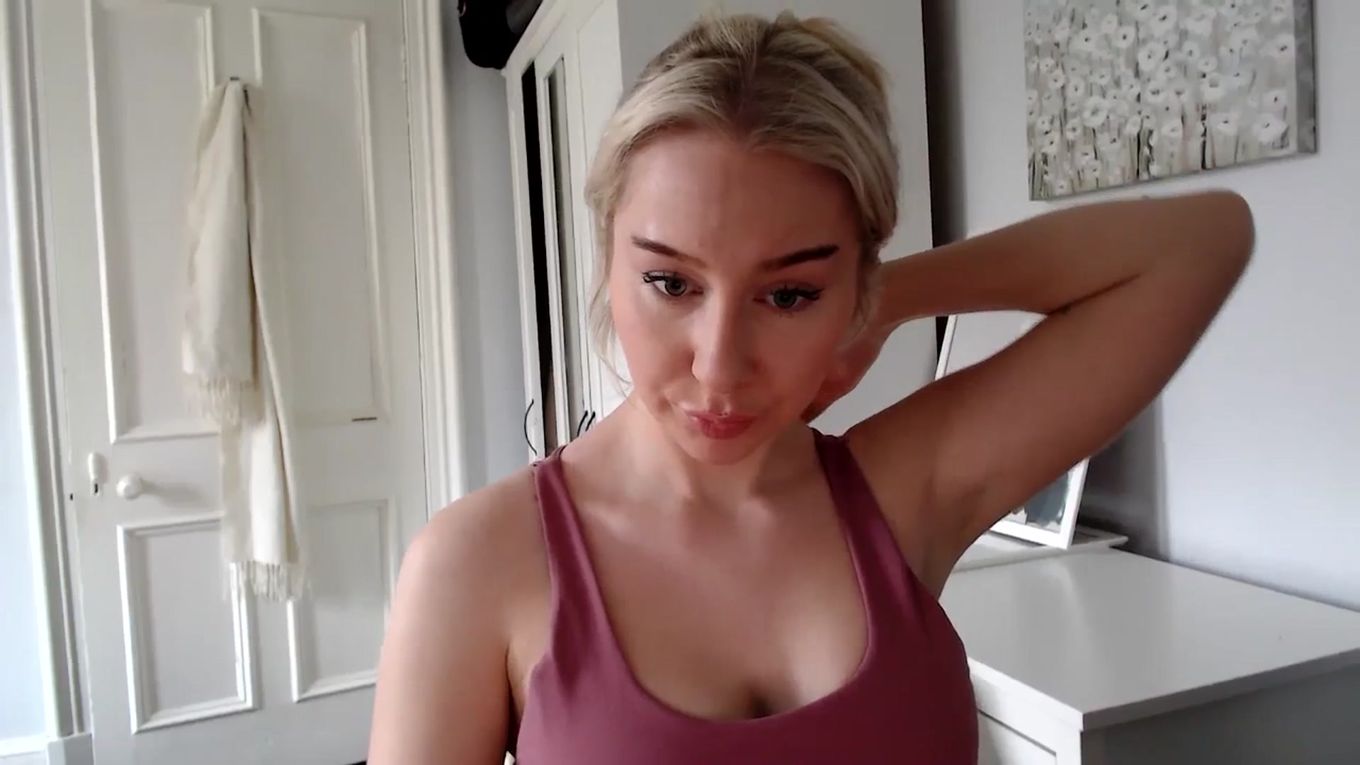 Gallery image thumbnail from British_Cutie's myfreecams stream on, 02/27/2025, 11:18 image 8 of 20