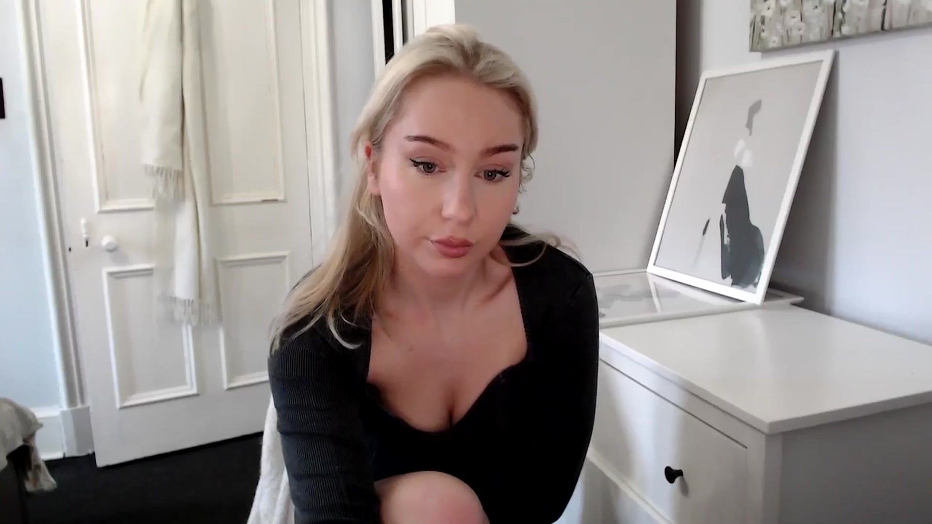 Gallery image thumbnail from British_Cutie's myfreecams stream on, 02/27/2025, 16:50 image 18 of 20