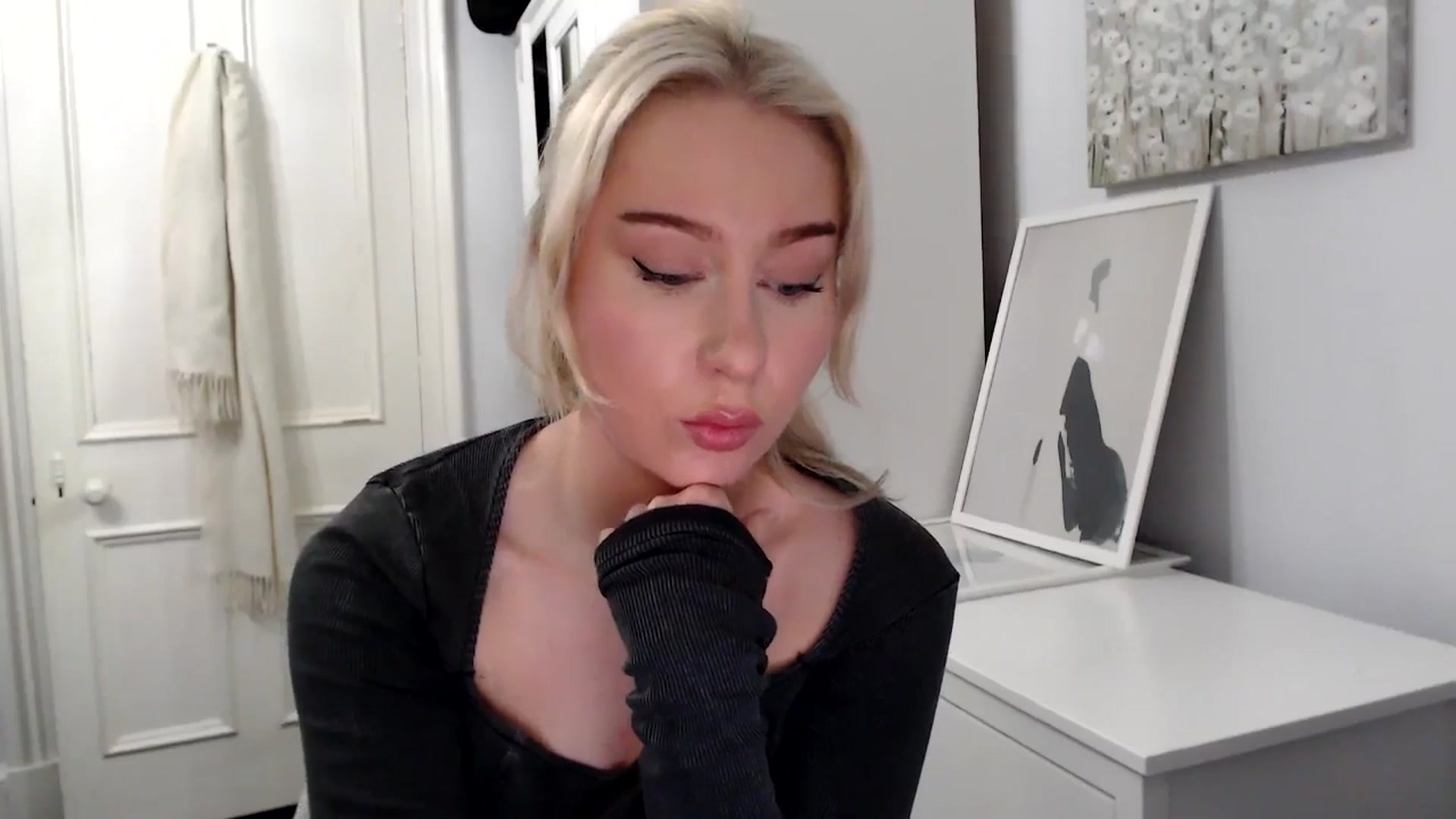 Gallery image thumbnail from British_Cutie's myfreecams stream on, 02/27/2025, 18:14 image 8 of 20