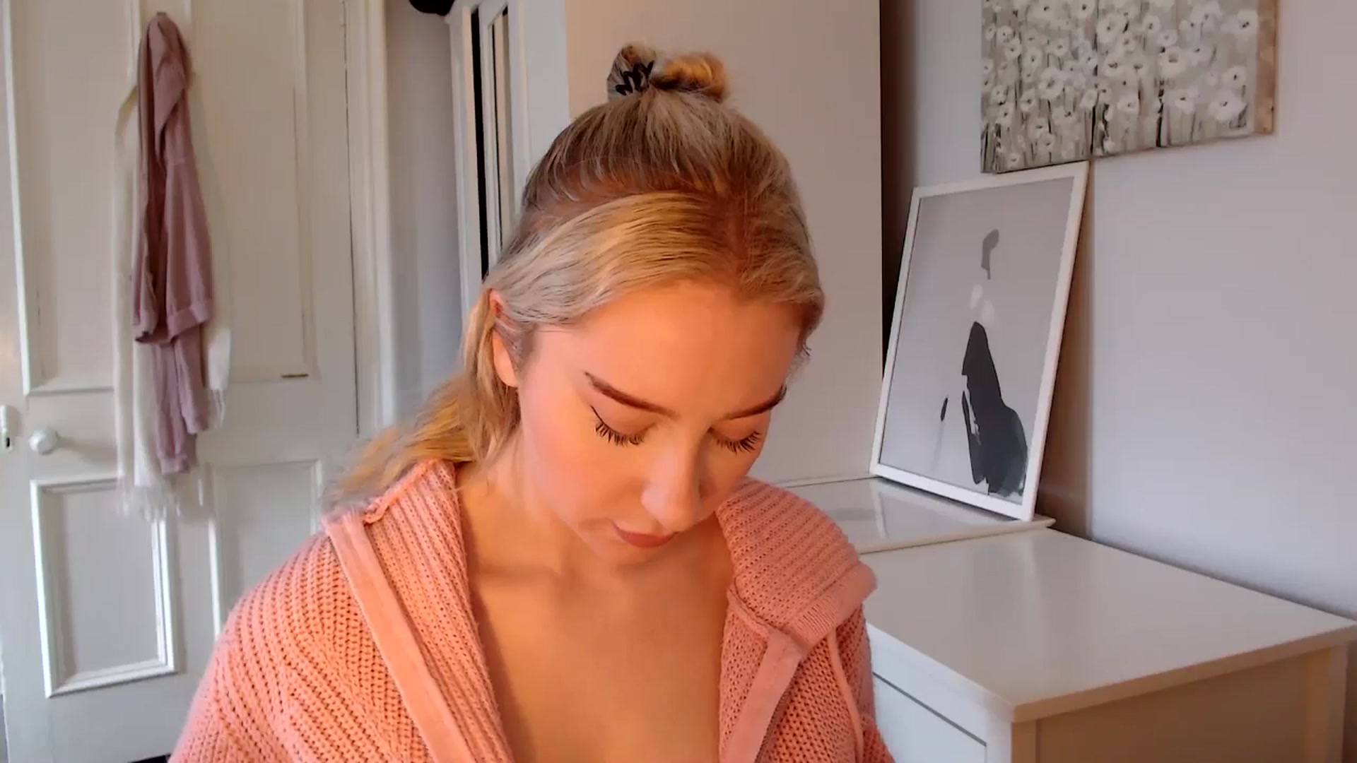 Gallery image thumbnail from British_Cutie's myfreecams stream on, 03/05/2025, 10:04 image 10 of 20
