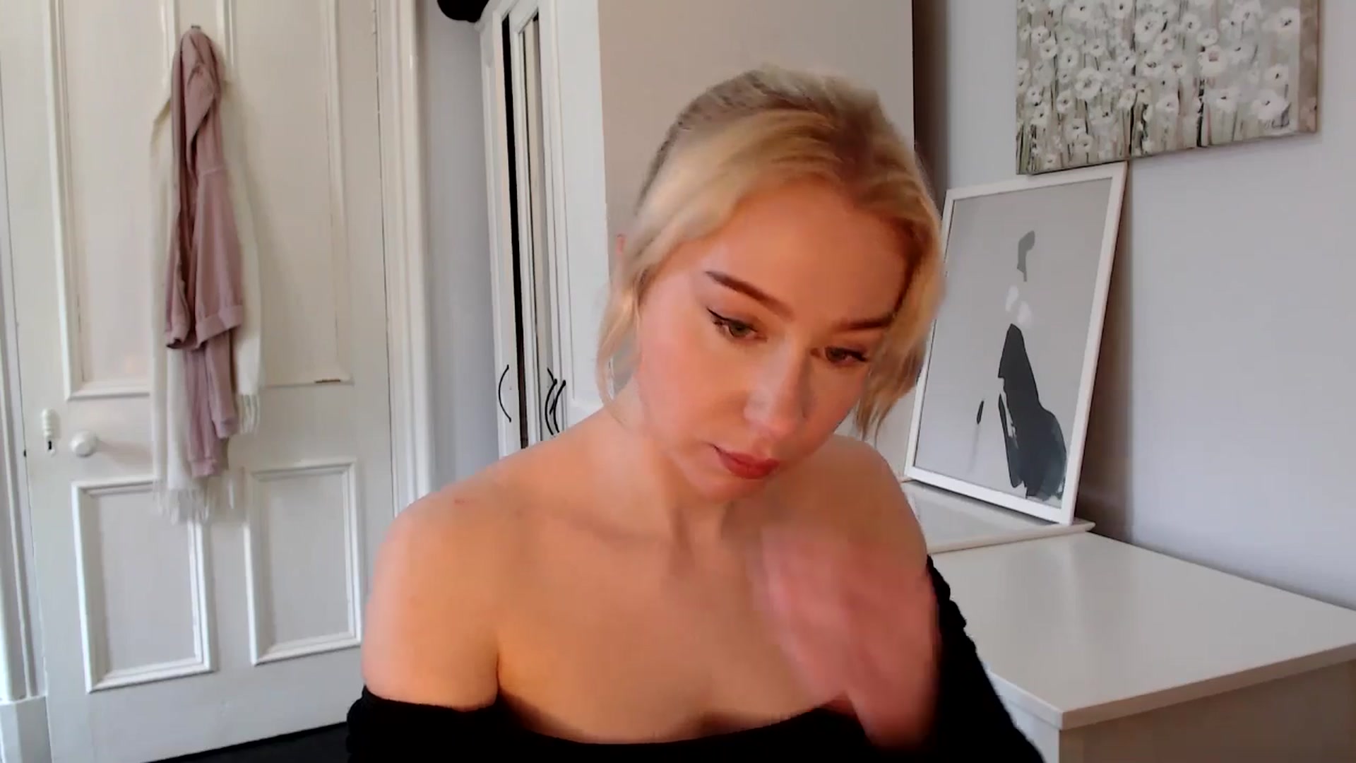 Gallery image thumbnail from British_Cutie's myfreecams stream on, 03/05/2025, 11:55 image 9 of 20