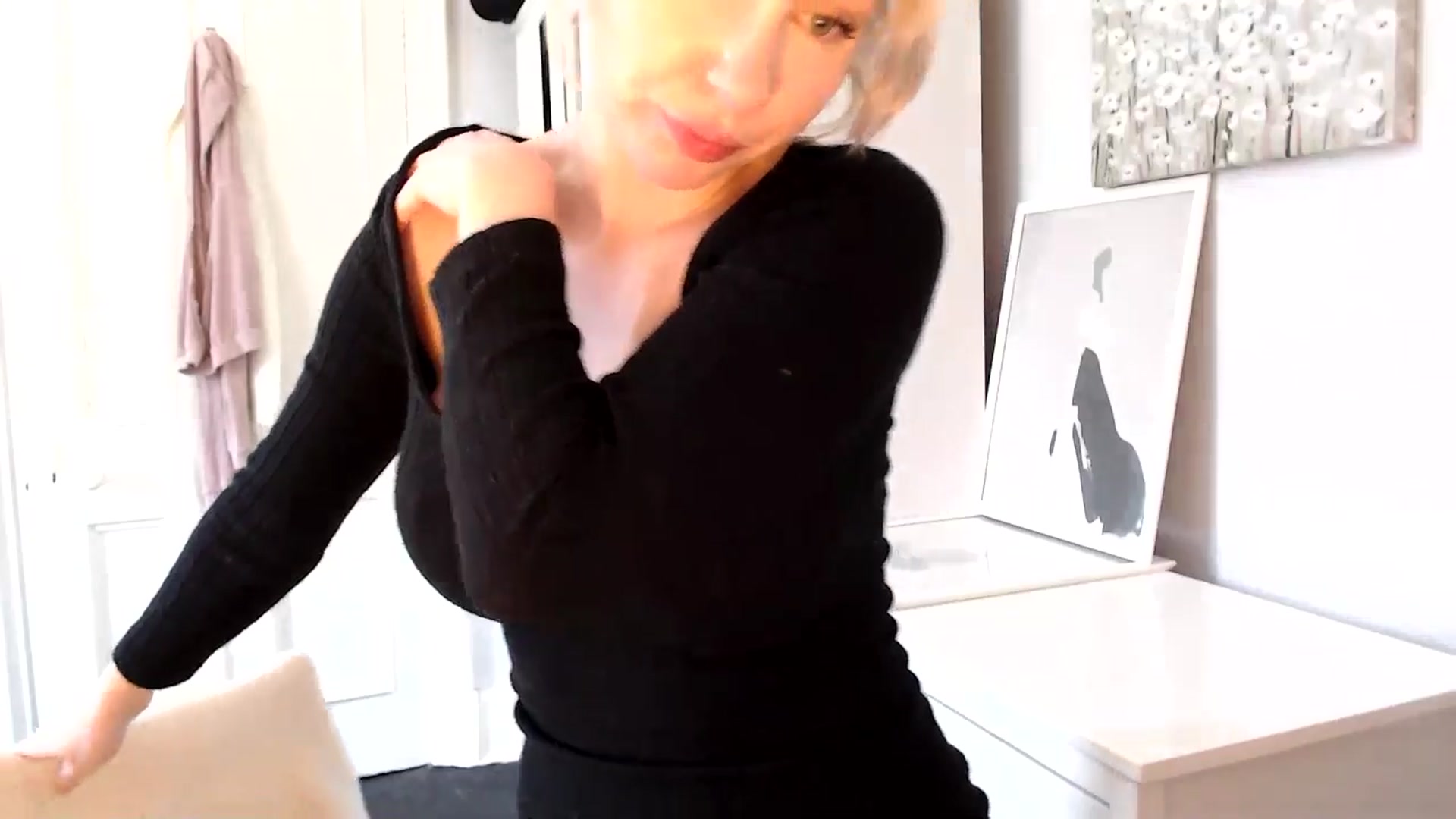 Gallery image thumbnail from British_Cutie's myfreecams stream on, 03/05/2025, 11:55 image 14 of 20
