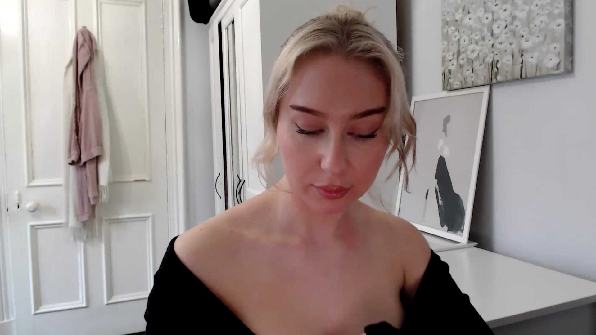 Gallery image thumbnail from British_Cutie's myfreecams stream on, 03/05/2025, 15:01 image 15 of 20