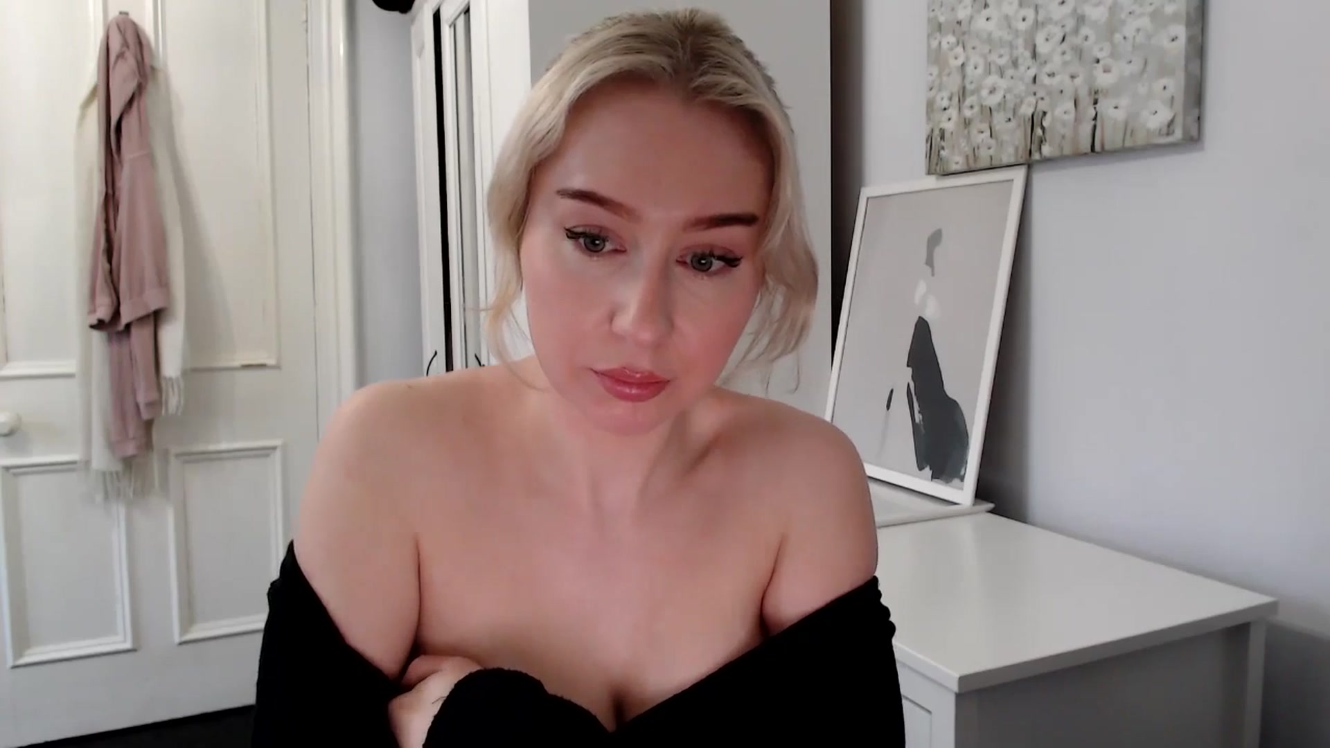 Gallery image thumbnail from British_Cutie's myfreecams stream on, 03/05/2025, 15:01 image 3 of 20