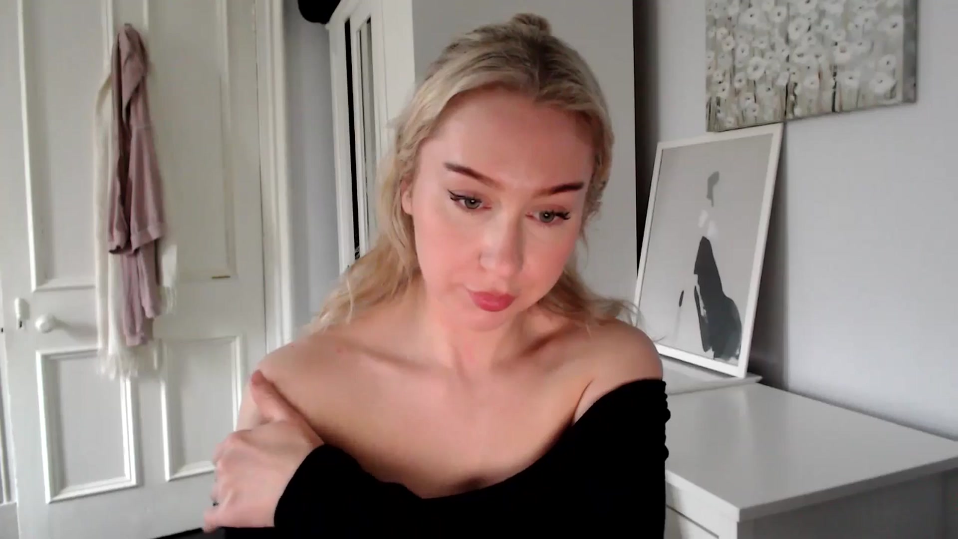 Gallery image thumbnail from British_Cutie's myfreecams stream on, 03/05/2025, 15:28 image 11 of 20
