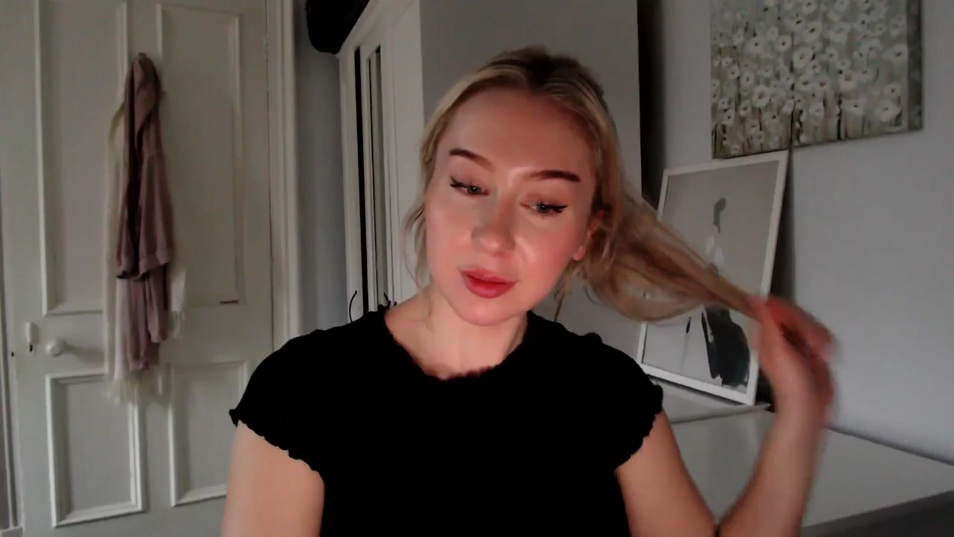 Gallery image thumbnail from British_Cutie's myfreecams stream on, 03/05/2025, 17:35 image 6 of 20