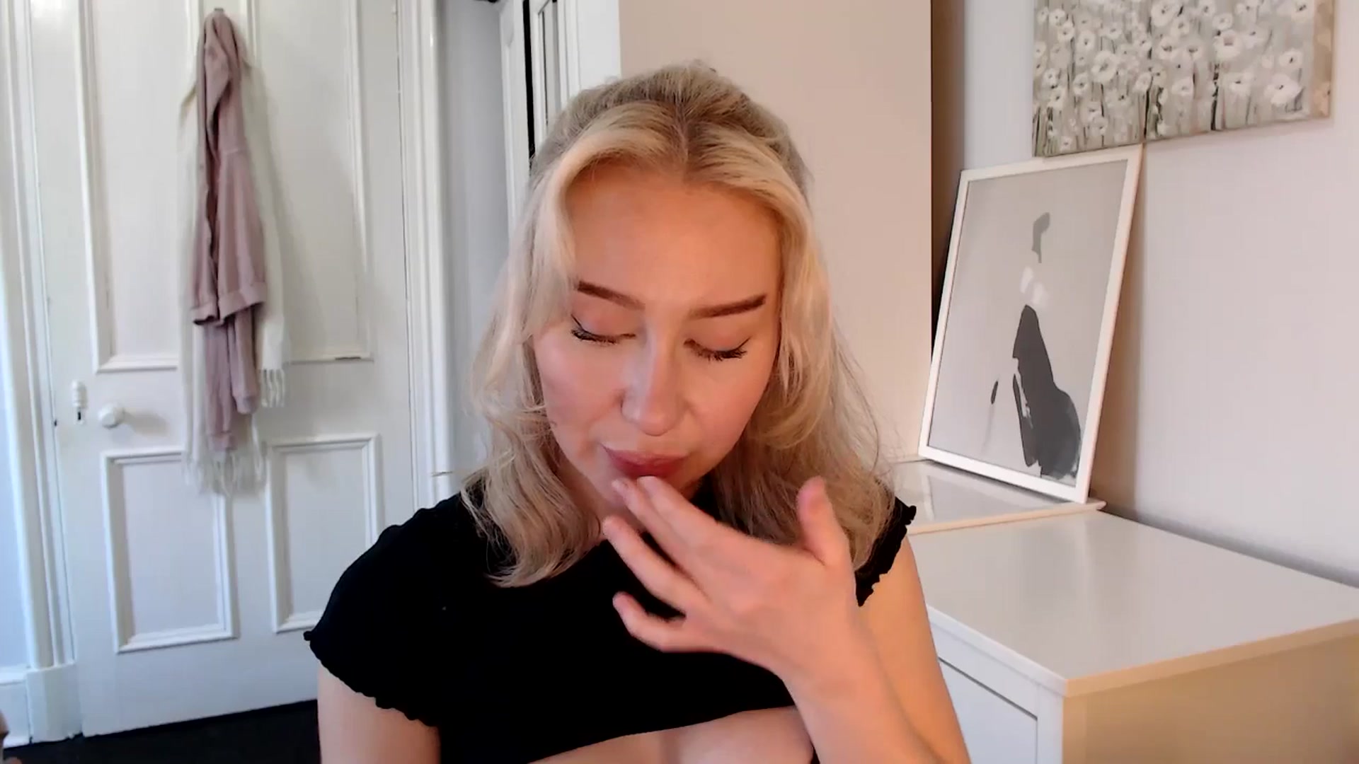 Gallery image thumbnail from British_Cutie's myfreecams stream on, 03/06/2025, 14:23 image 16 of 20