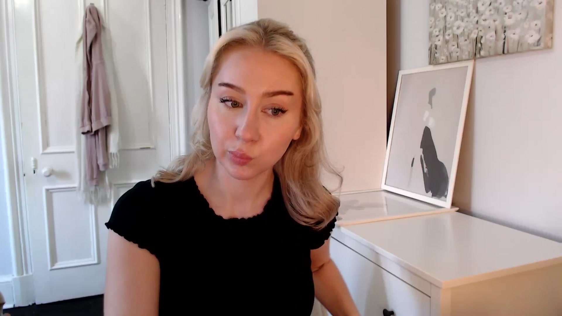 Gallery image thumbnail from British_Cutie's myfreecams stream on, 03/06/2025, 14:23 image 18 of 20