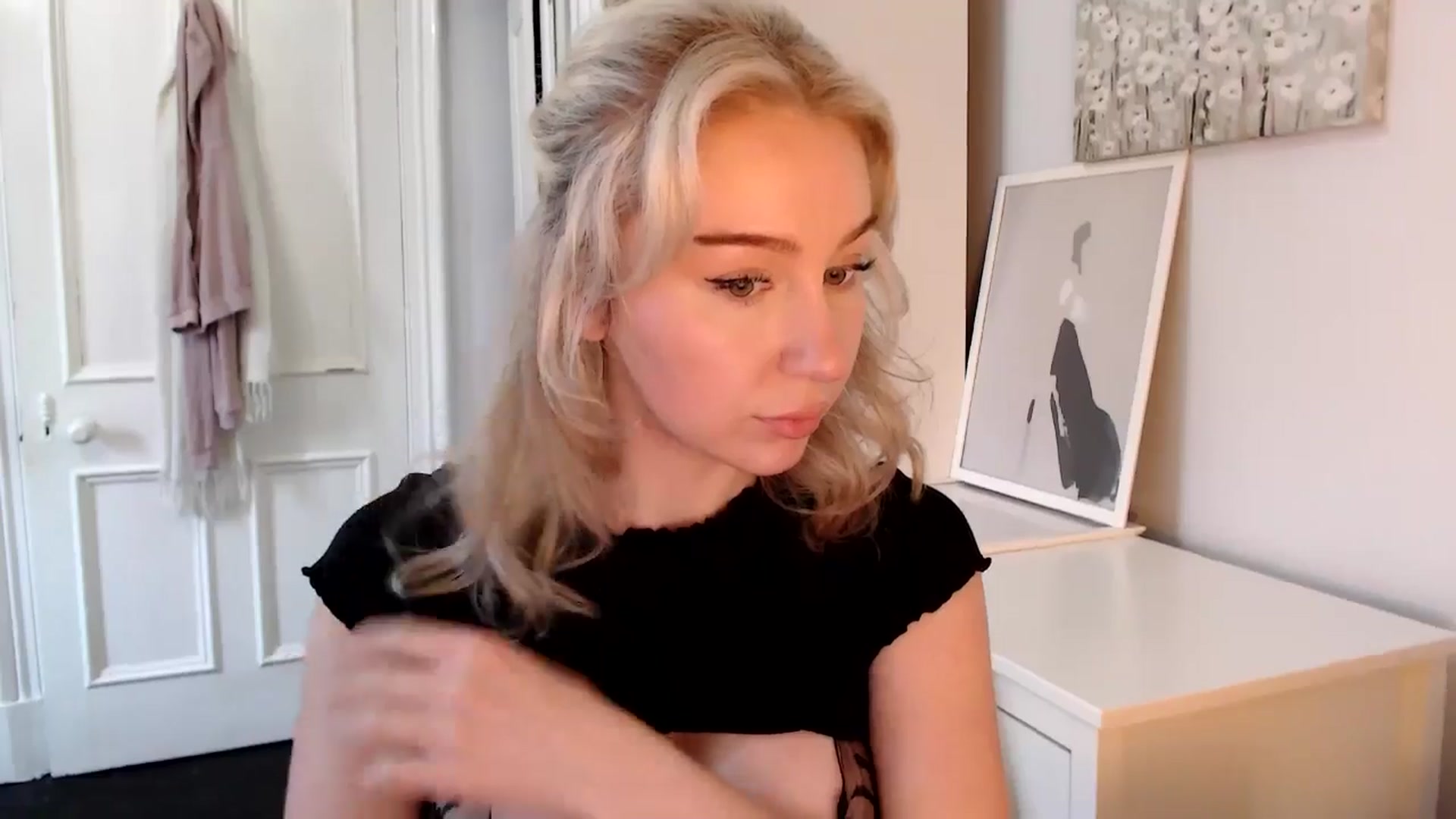 Gallery image thumbnail from British_Cutie's myfreecams stream on, 03/06/2025, 14:23 image 9 of 20
