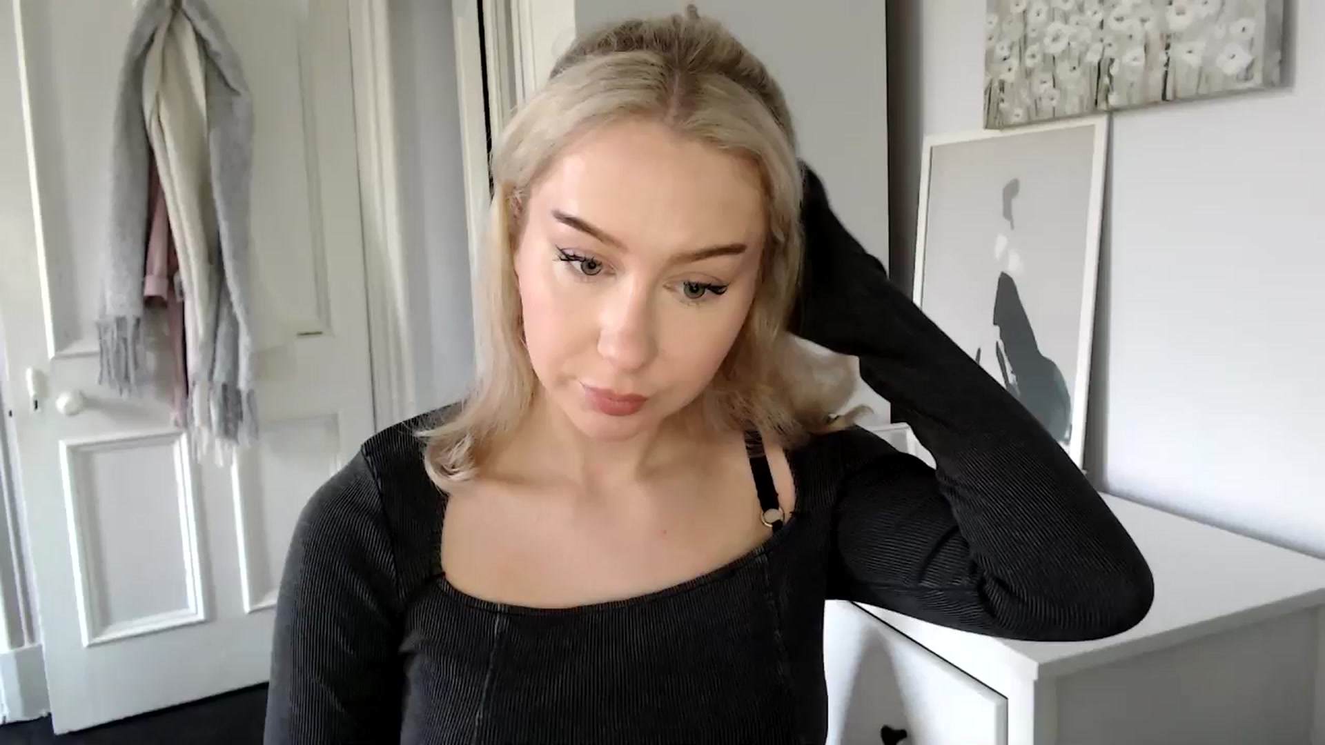 Gallery image thumbnail from British_Cutie's myfreecams stream on, 03/08/2025, 12:44 image 6 of 20
