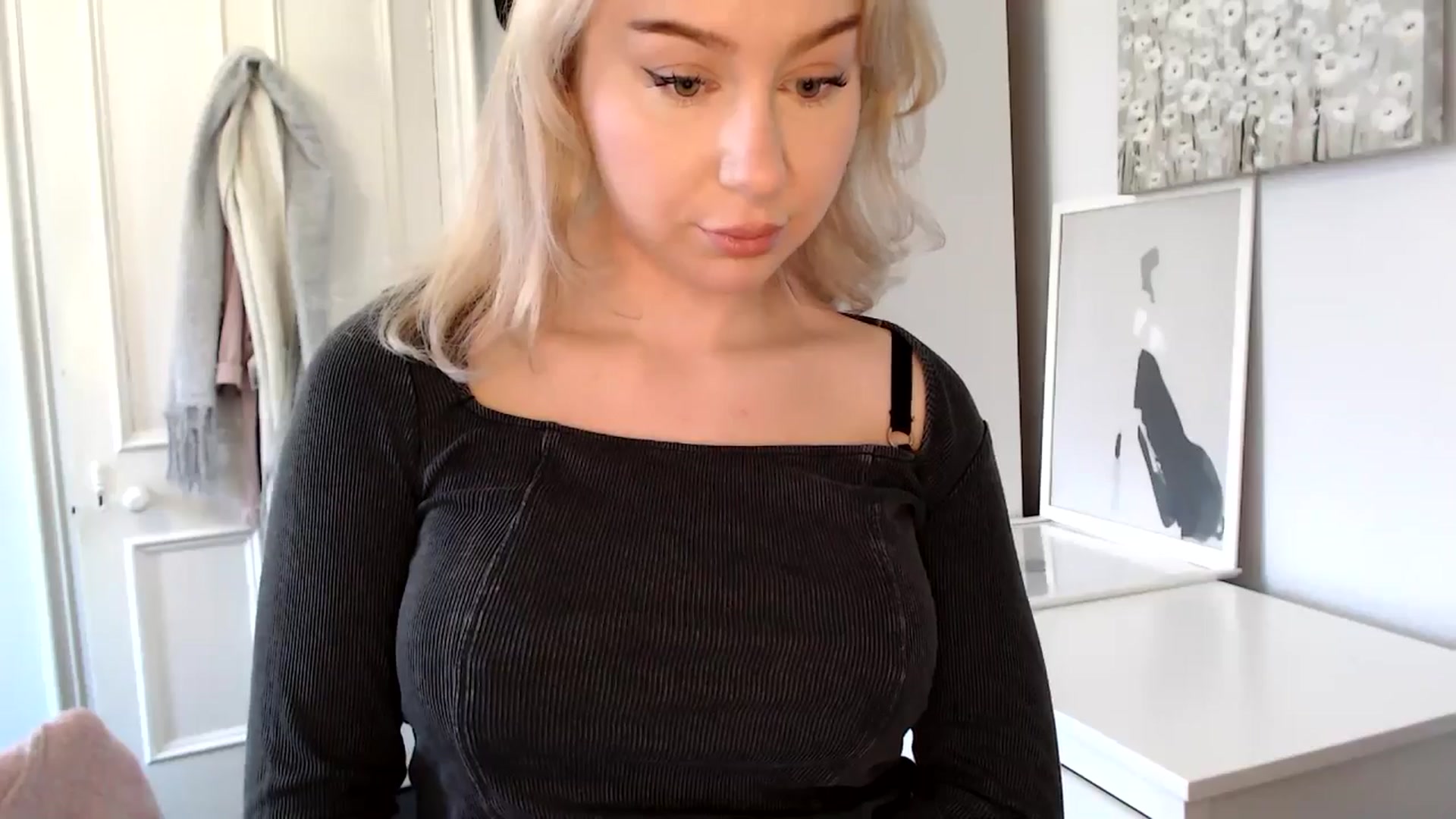 Gallery image thumbnail from British_Cutie's myfreecams stream on, 03/08/2025, 12:44 image 10 of 20