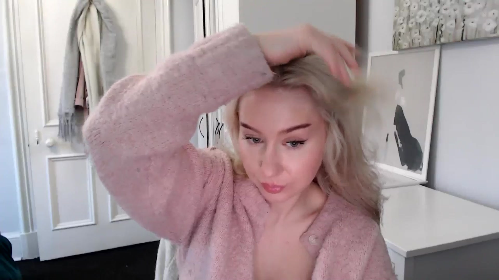 Gallery image thumbnail from British_Cutie's myfreecams stream on, 03/08/2025, 16:49 image 18 of 20
