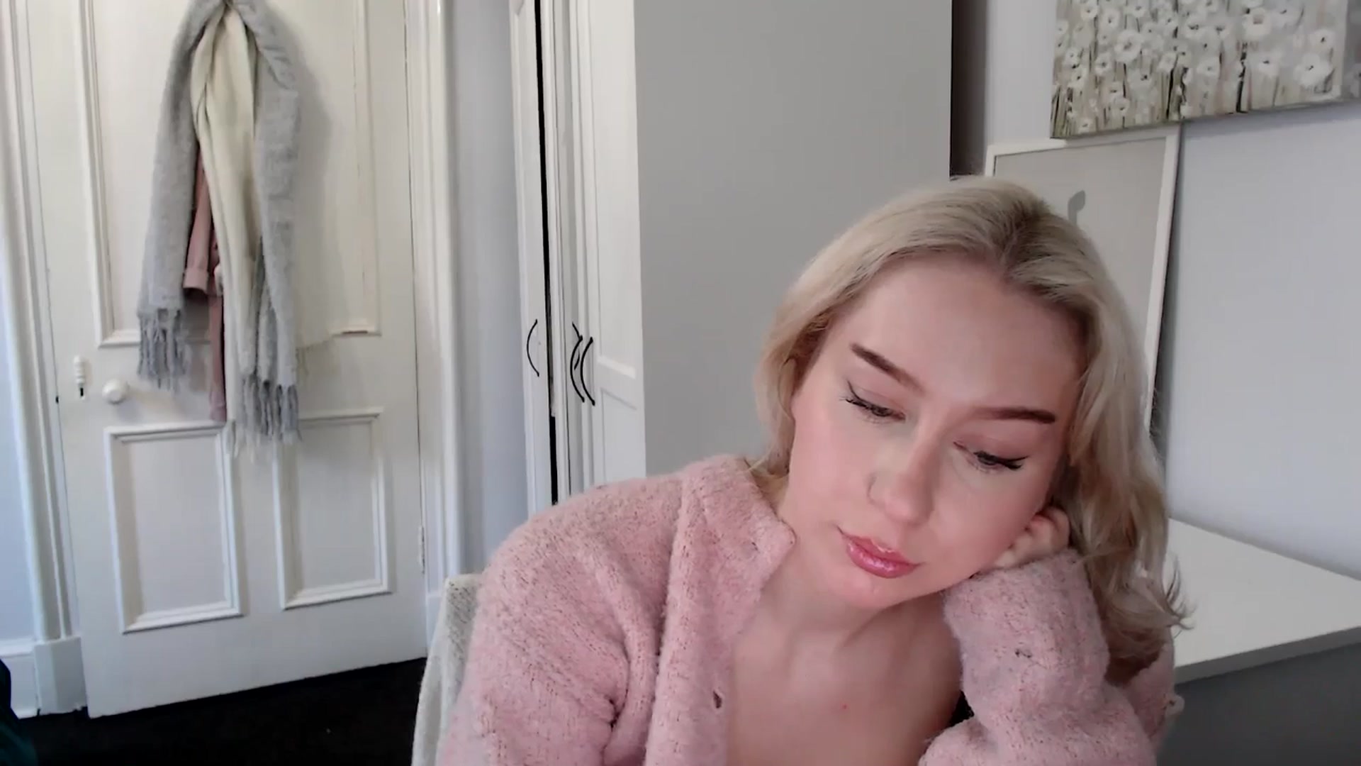 Gallery image thumbnail from British_Cutie's myfreecams stream on, 03/08/2025, 16:49 image 3 of 20