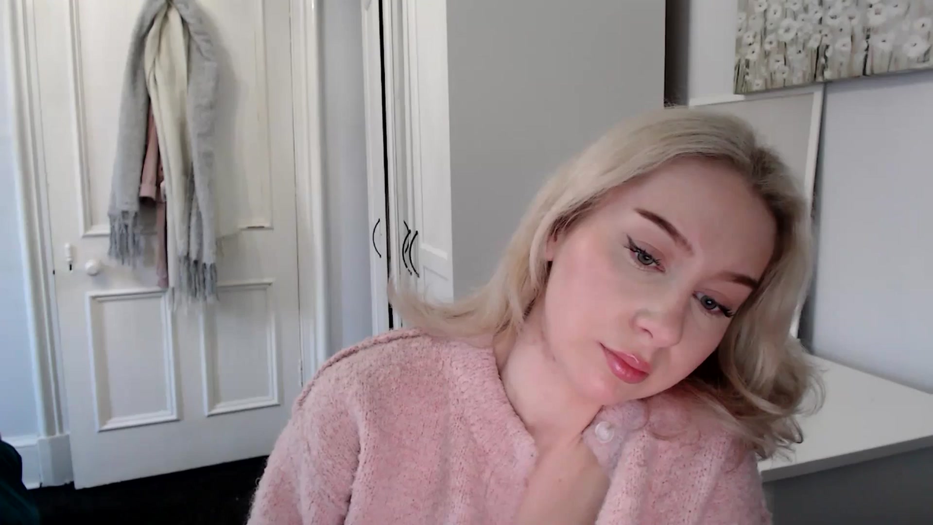 Gallery image thumbnail from British_Cutie's myfreecams stream on, 03/08/2025, 16:49 image 17 of 20
