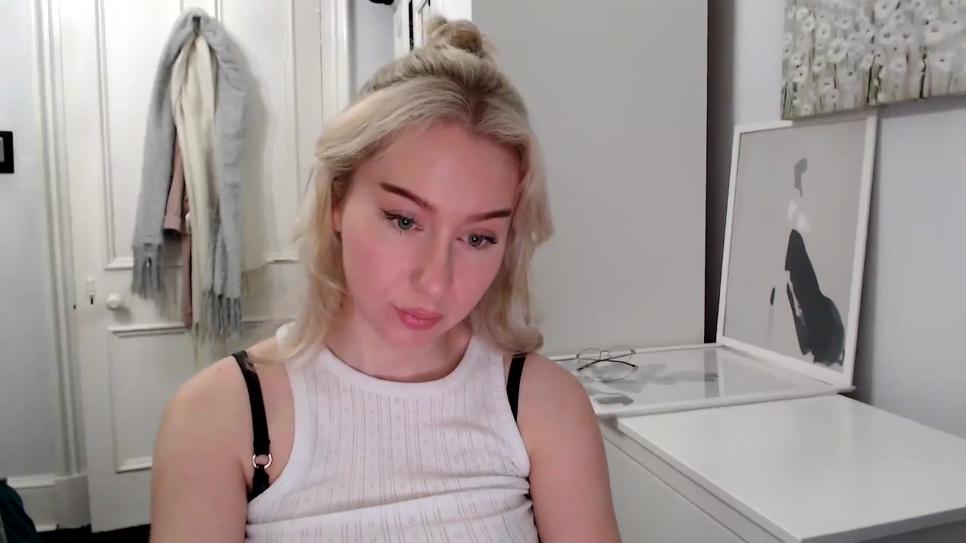 Gallery image thumbnail from British_Cutie's myfreecams stream on, 03/08/2025, 19:35 image 18 of 20