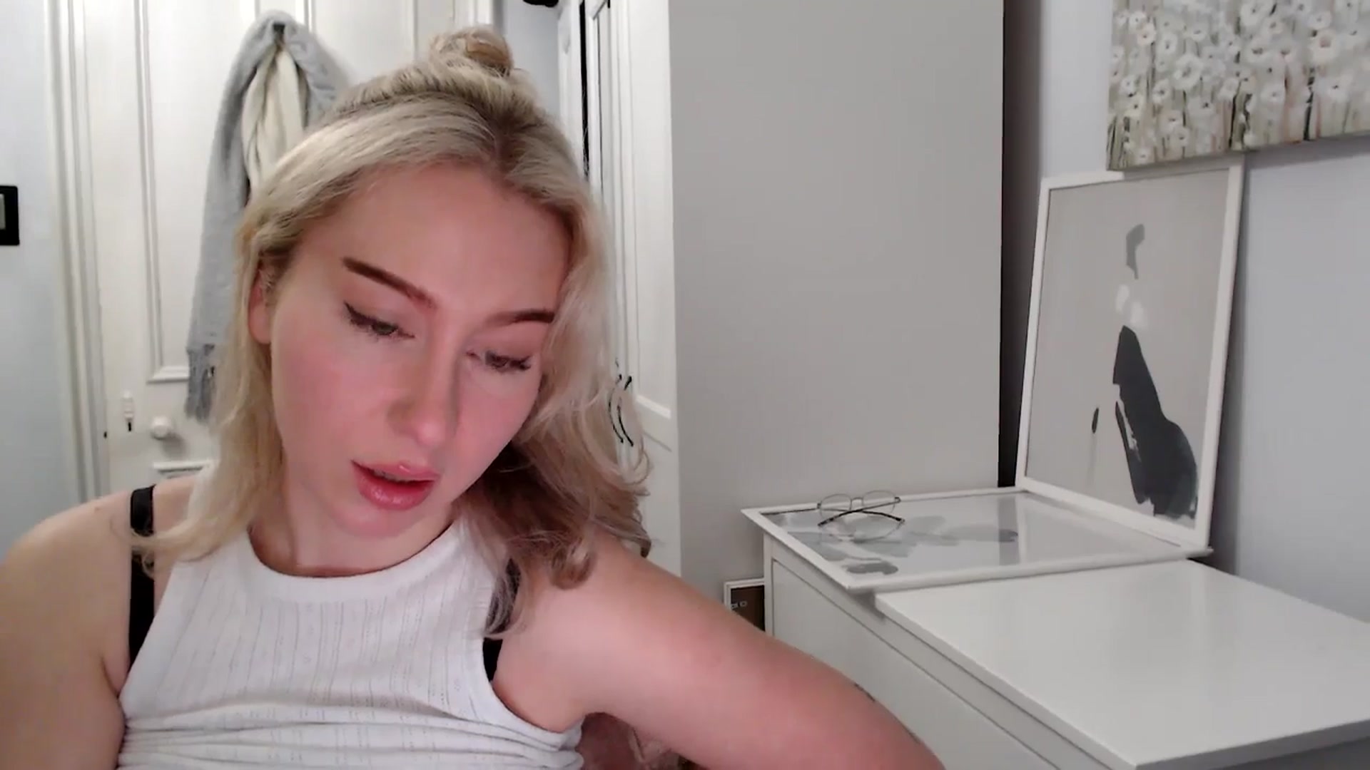 Gallery image thumbnail from British_Cutie's myfreecams stream on, 03/08/2025, 19:35 image 14 of 20