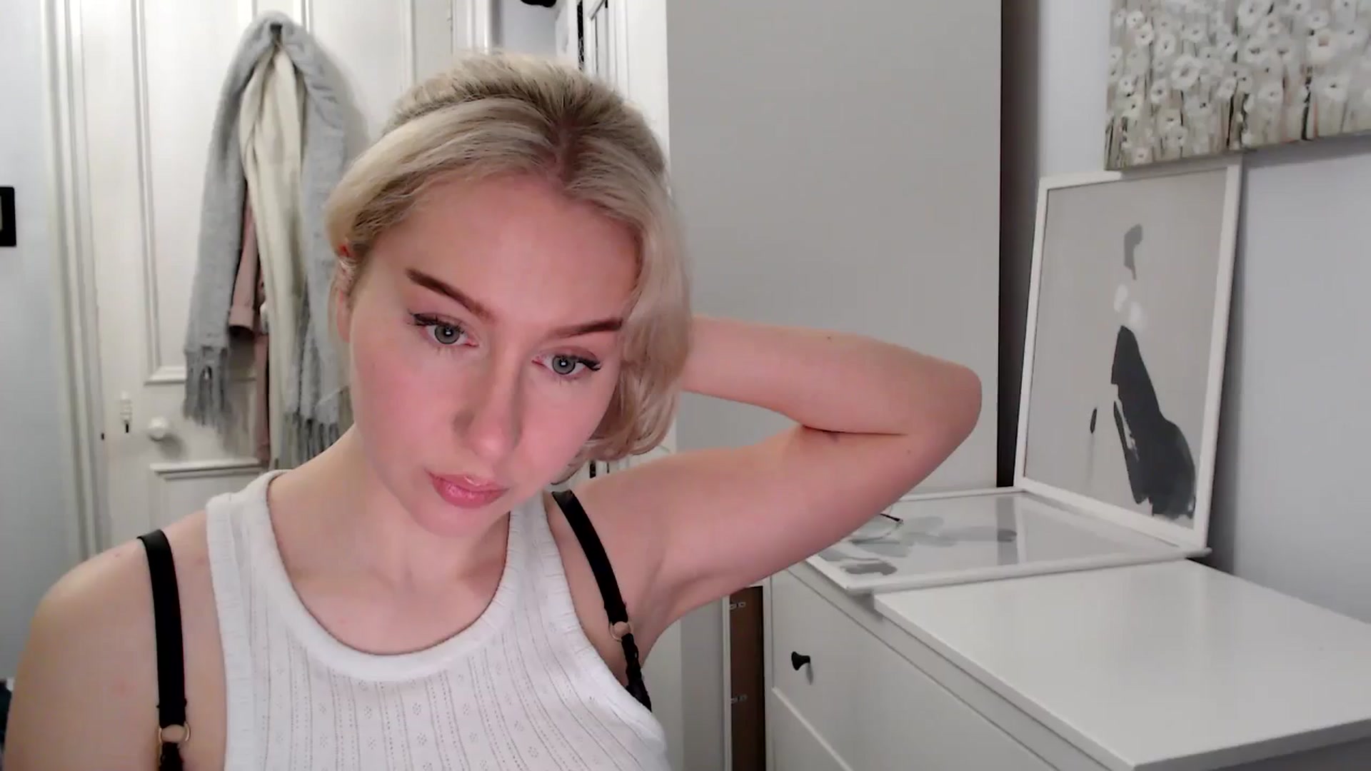 Gallery image thumbnail from British_Cutie's myfreecams stream on, 03/08/2025, 19:35 image 1 of 20