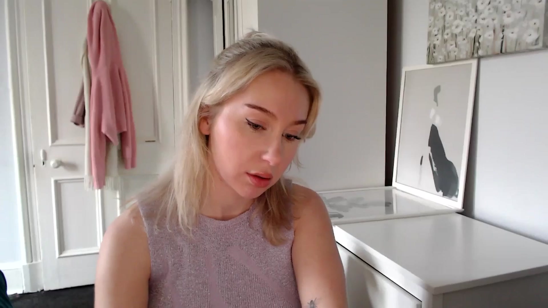 Gallery image thumbnail from British_Cutie's myfreecams stream on, 03/10/2025, 15:39 image 15 of 20