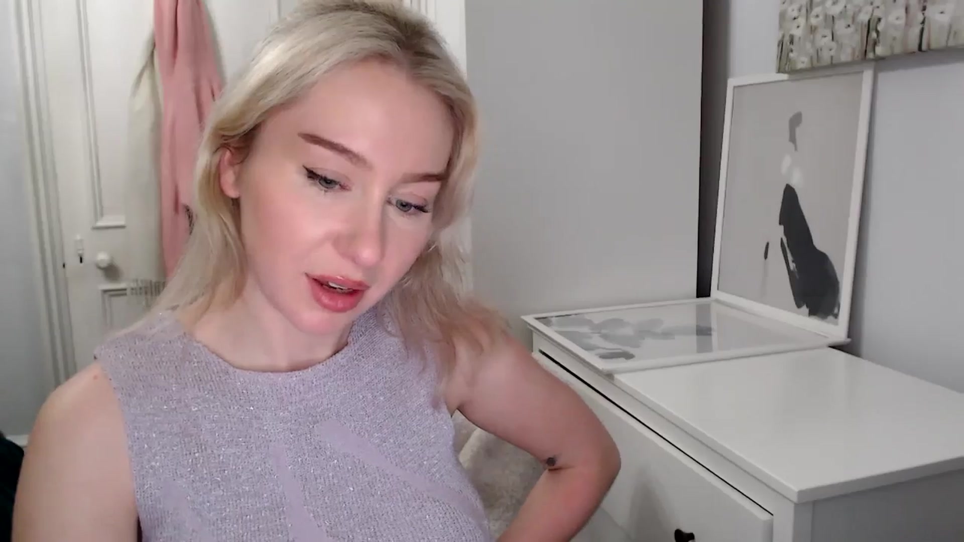 Gallery image thumbnail from British_Cutie's myfreecams stream on, 03/10/2025, 19:52 image 9 of 20