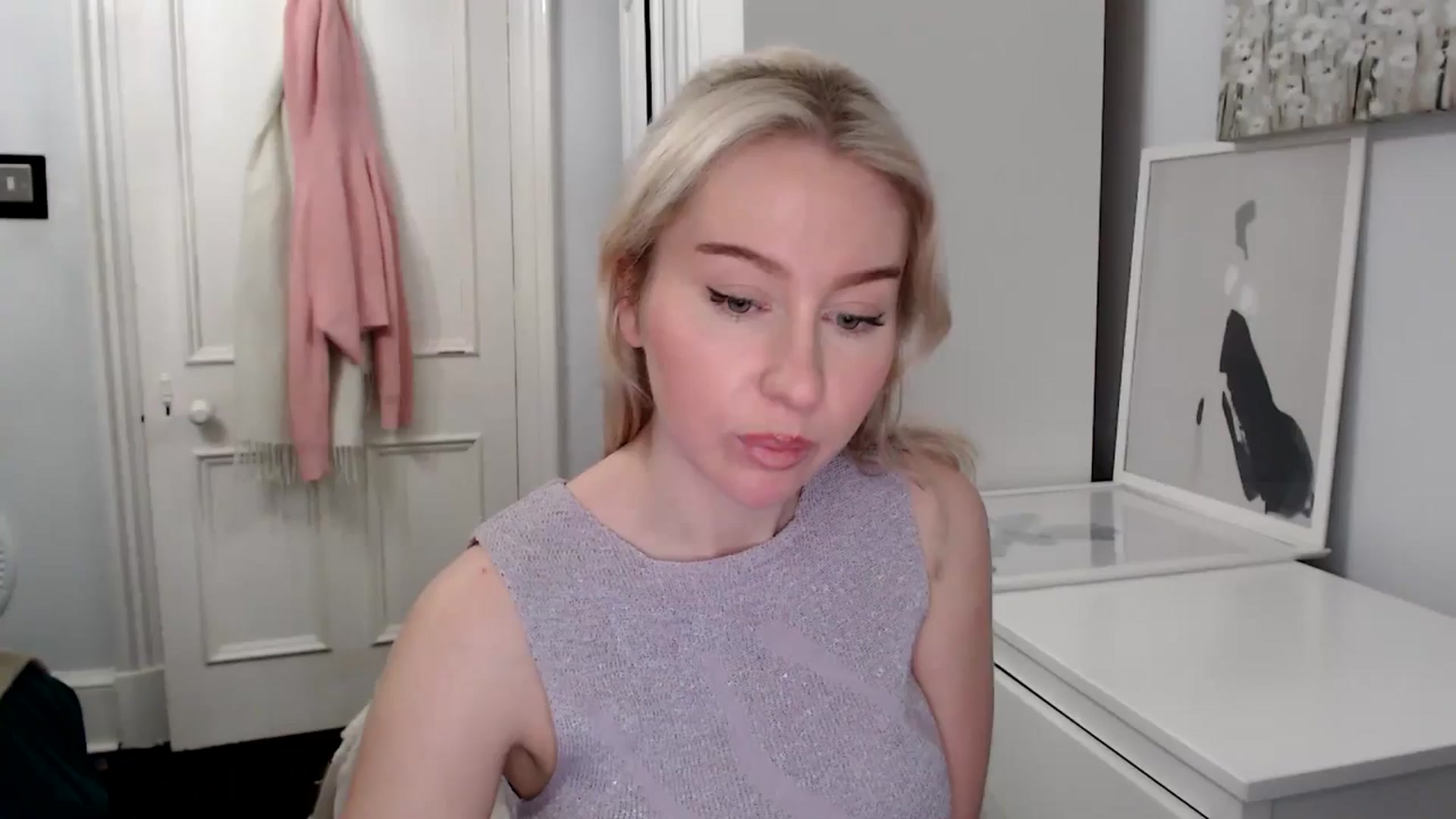 Gallery image thumbnail from British_Cutie's myfreecams stream on, 03/10/2025, 19:52 image 17 of 20