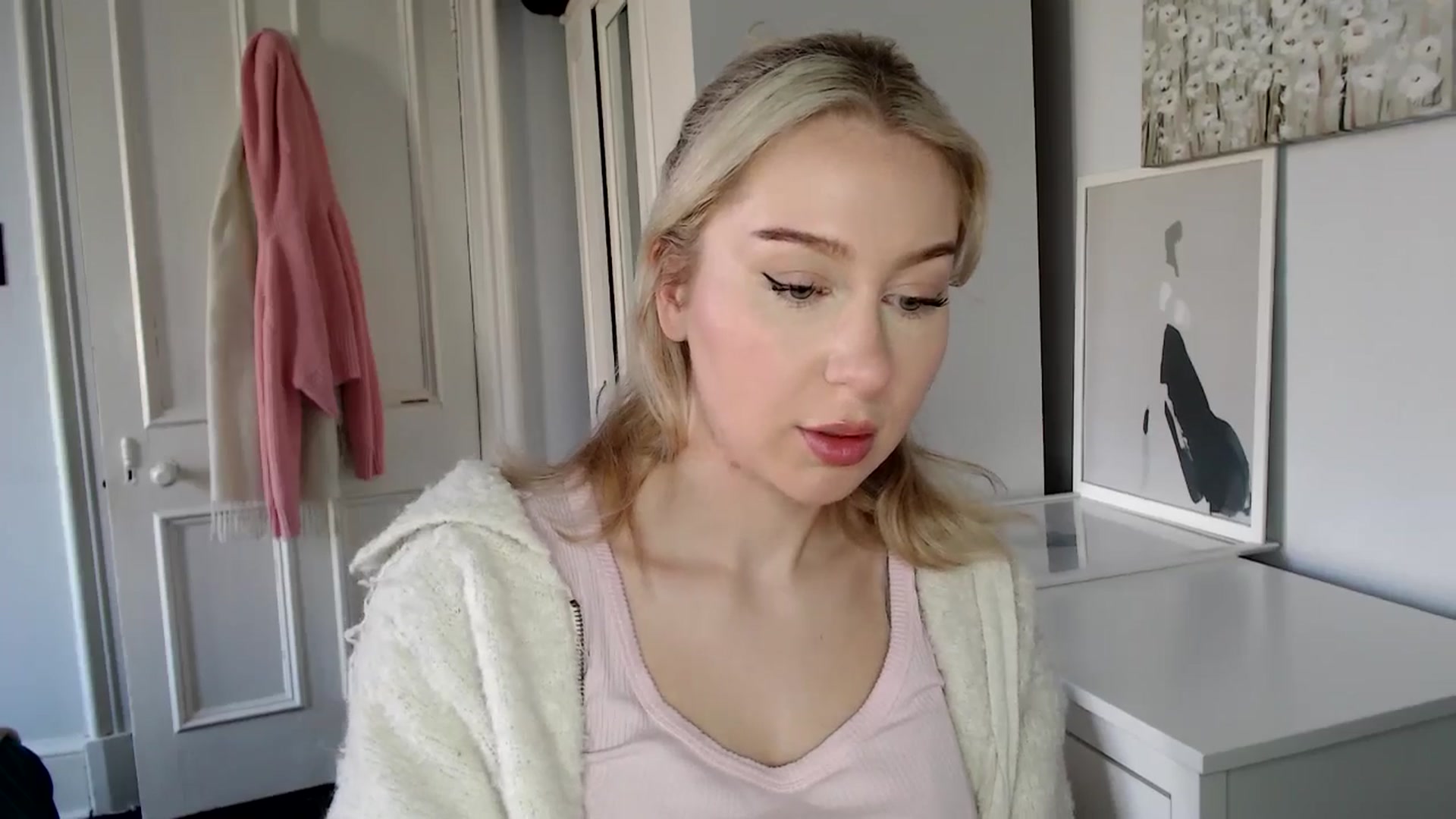 Gallery image thumbnail from British_Cutie's myfreecams stream on, 03/11/2025, 14:15 image 12 of 20