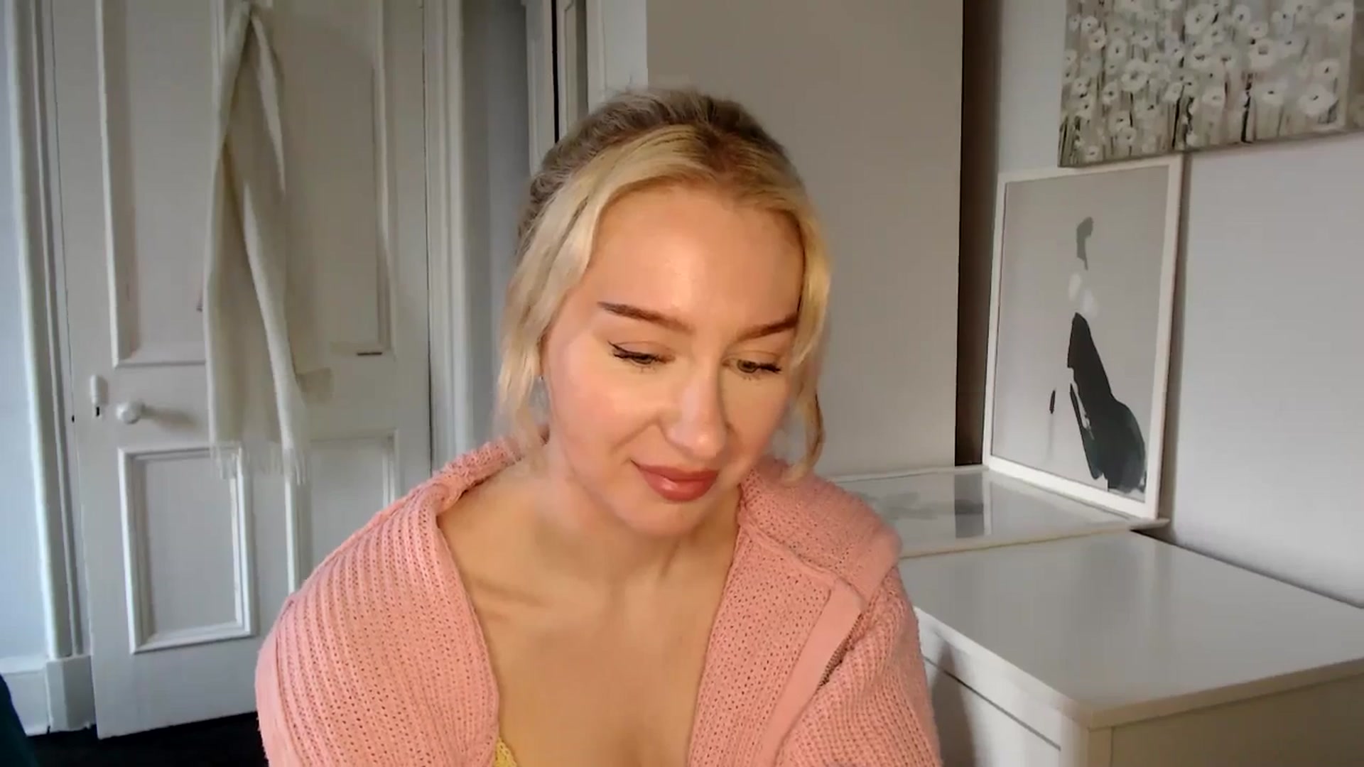 Gallery image thumbnail from British_Cutie's myfreecams stream on, 03/12/2025, 16:13 image 17 of 20
