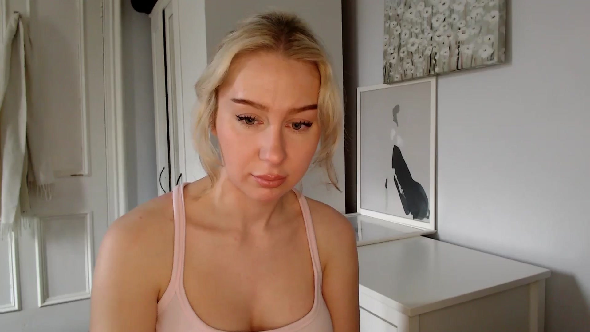 Gallery image thumbnail from British_Cutie's myfreecams stream on, 03/16/2025, 16:08 image 9 of 20