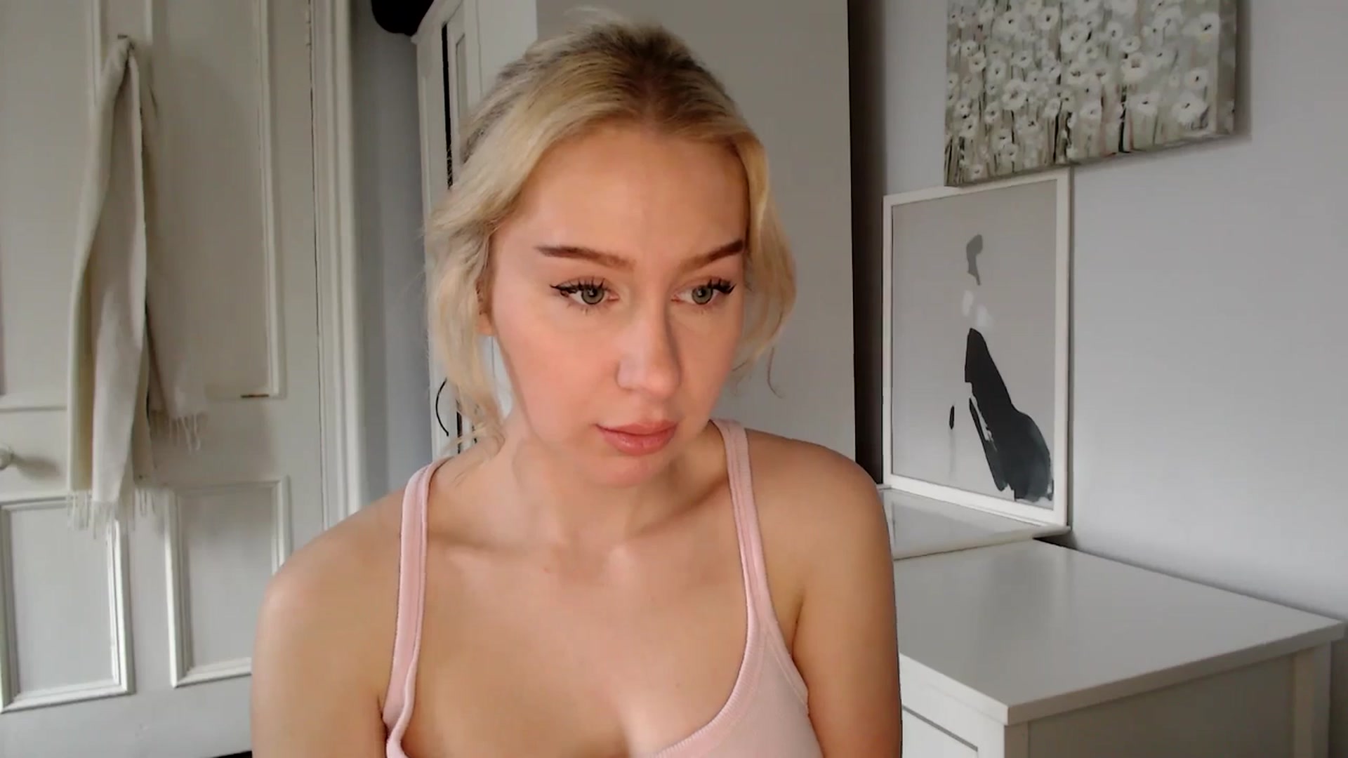 Gallery image thumbnail from British_Cutie's myfreecams stream on, 03/16/2025, 16:08 image 2 of 20