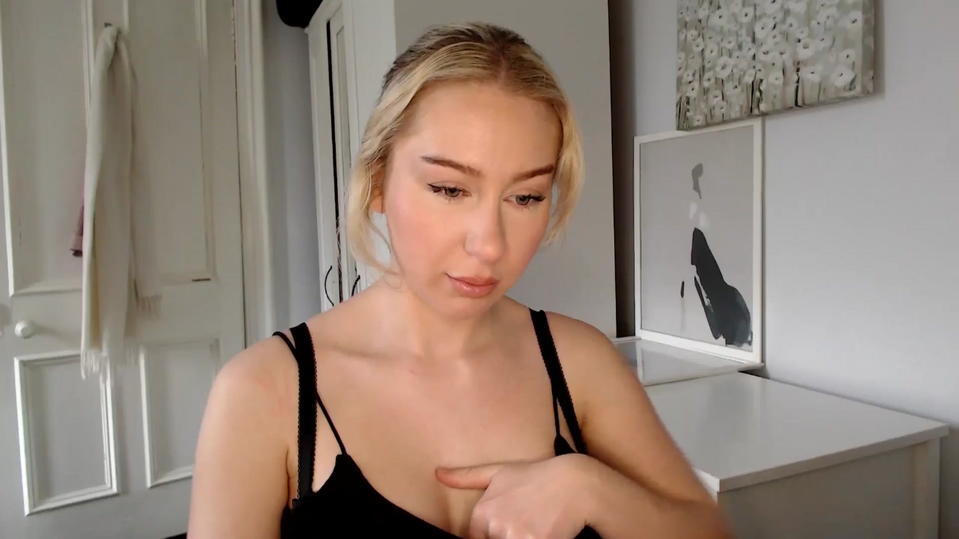 Gallery image thumbnail from British_Cutie's myfreecams stream on, 03/17/2025, 12:53 image 3 of 20
