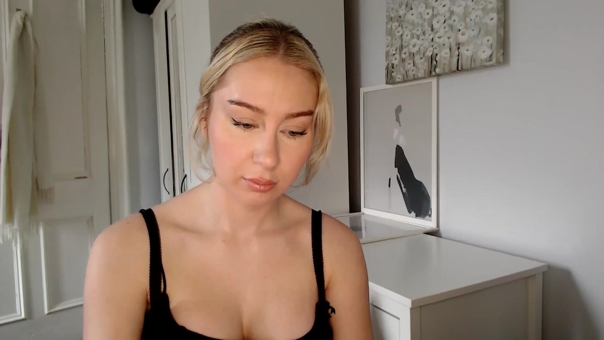 Gallery image thumbnail from British_Cutie's myfreecams stream on, 03/17/2025, 13:18 image 15 of 20