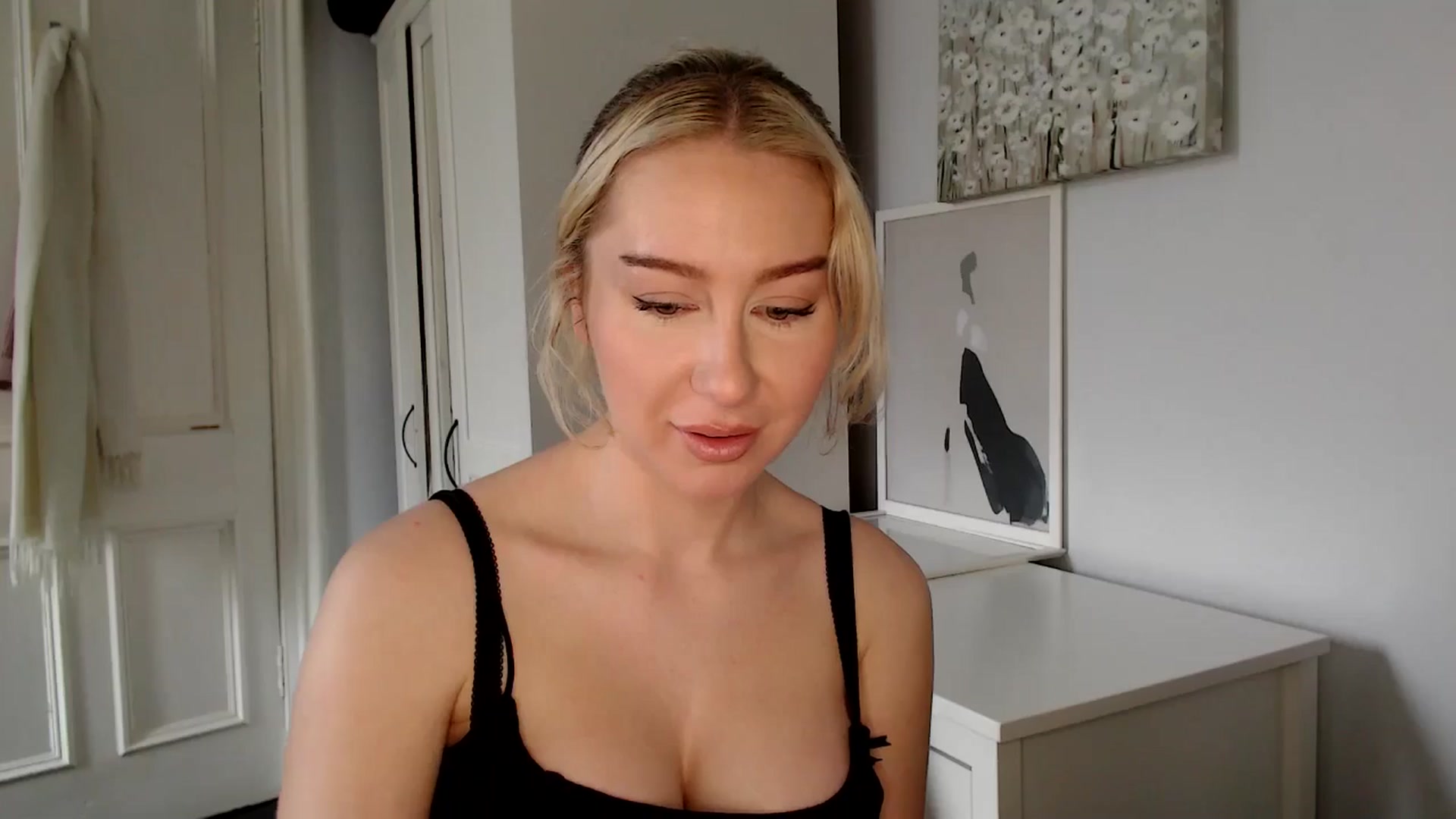 Gallery image thumbnail from British_Cutie's myfreecams stream on, 03/17/2025, 13:18 image 13 of 20