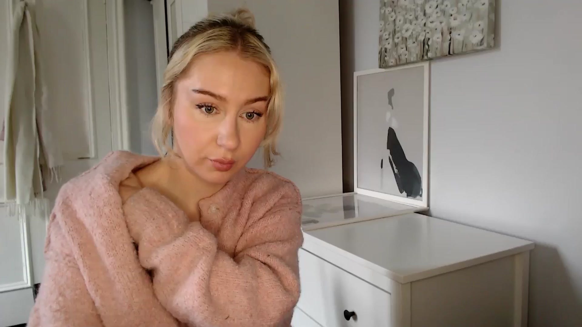 Gallery image thumbnail from British_Cutie's myfreecams stream on, 03/17/2025, 15:14 image 18 of 20