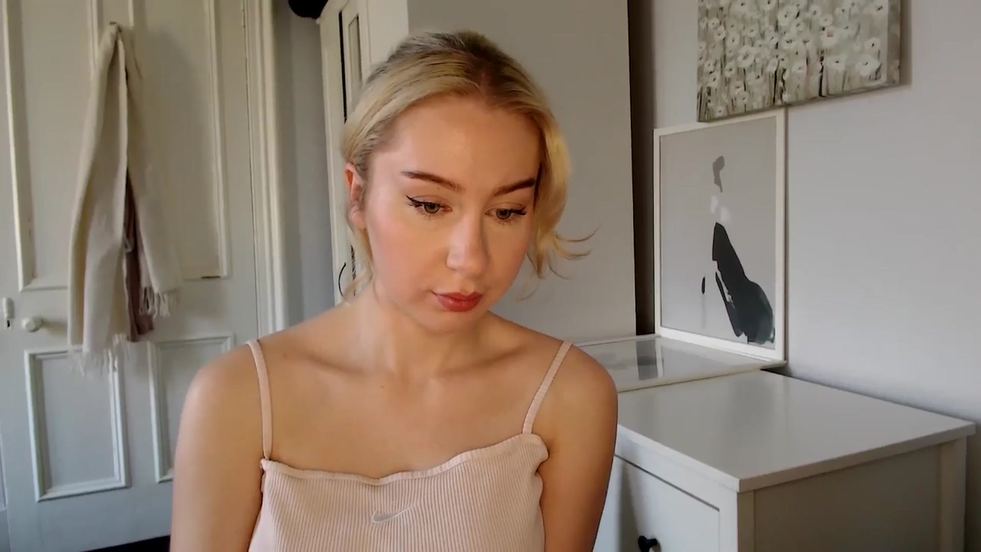 Gallery image thumbnail from British_Cutie's myfreecams stream on, 03/18/2025, 11:41 image 17 of 20