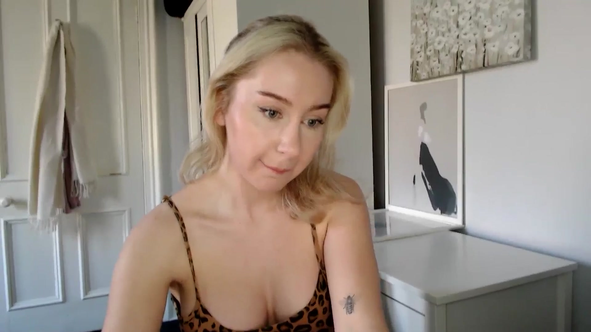 Gallery image thumbnail from British_Cutie's myfreecams stream on, 03/18/2025, 13:48 image 15 of 20