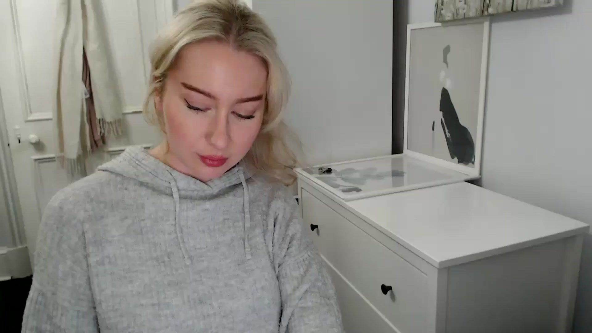 Gallery image thumbnail from British_Cutie's myfreecams stream on, 03/19/2025, 21:16 image 13 of 20
