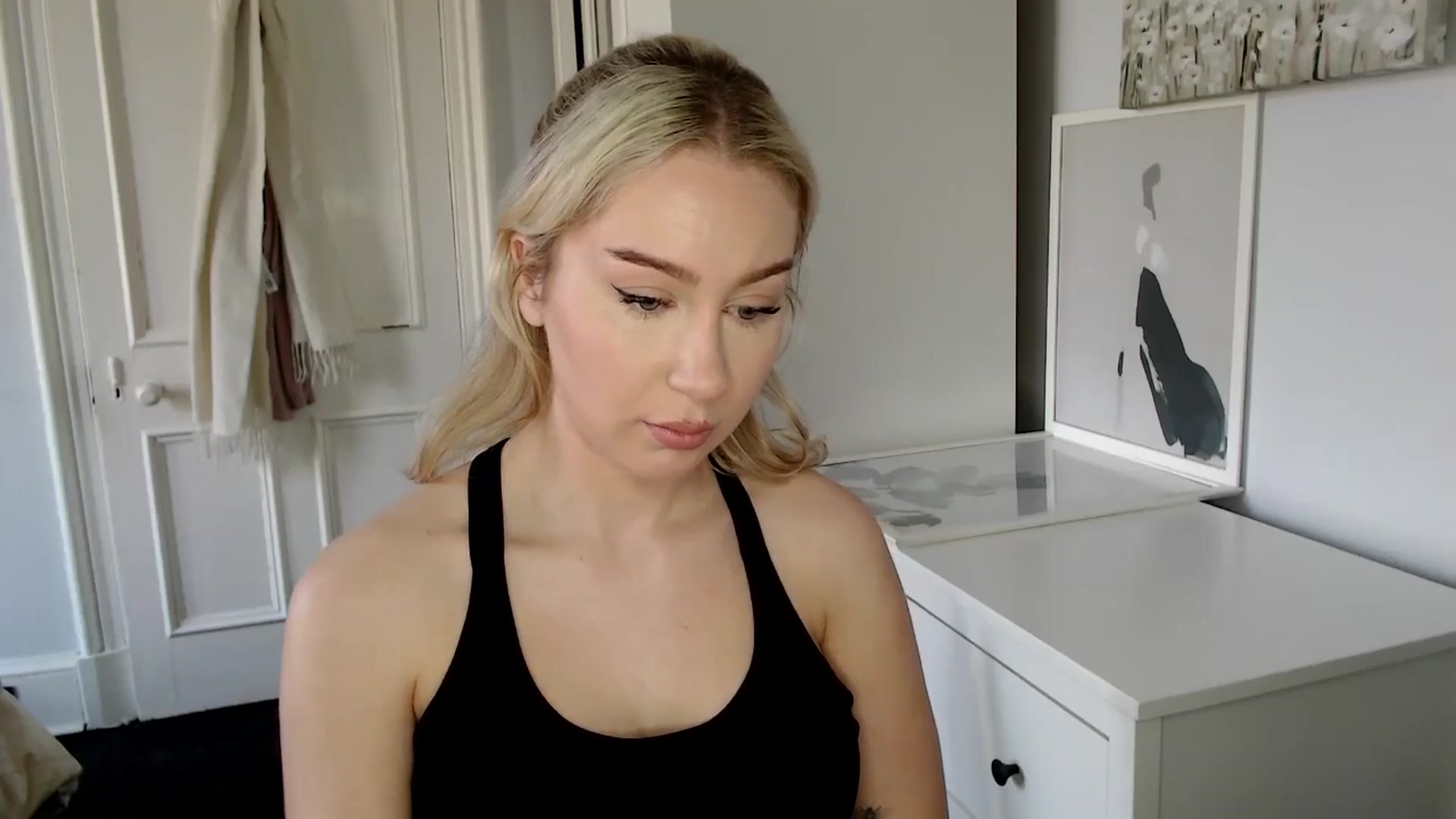 Gallery image thumbnail from British_Cutie's myfreecams stream on, 03/20/2025, 12:40 image 10 of 20