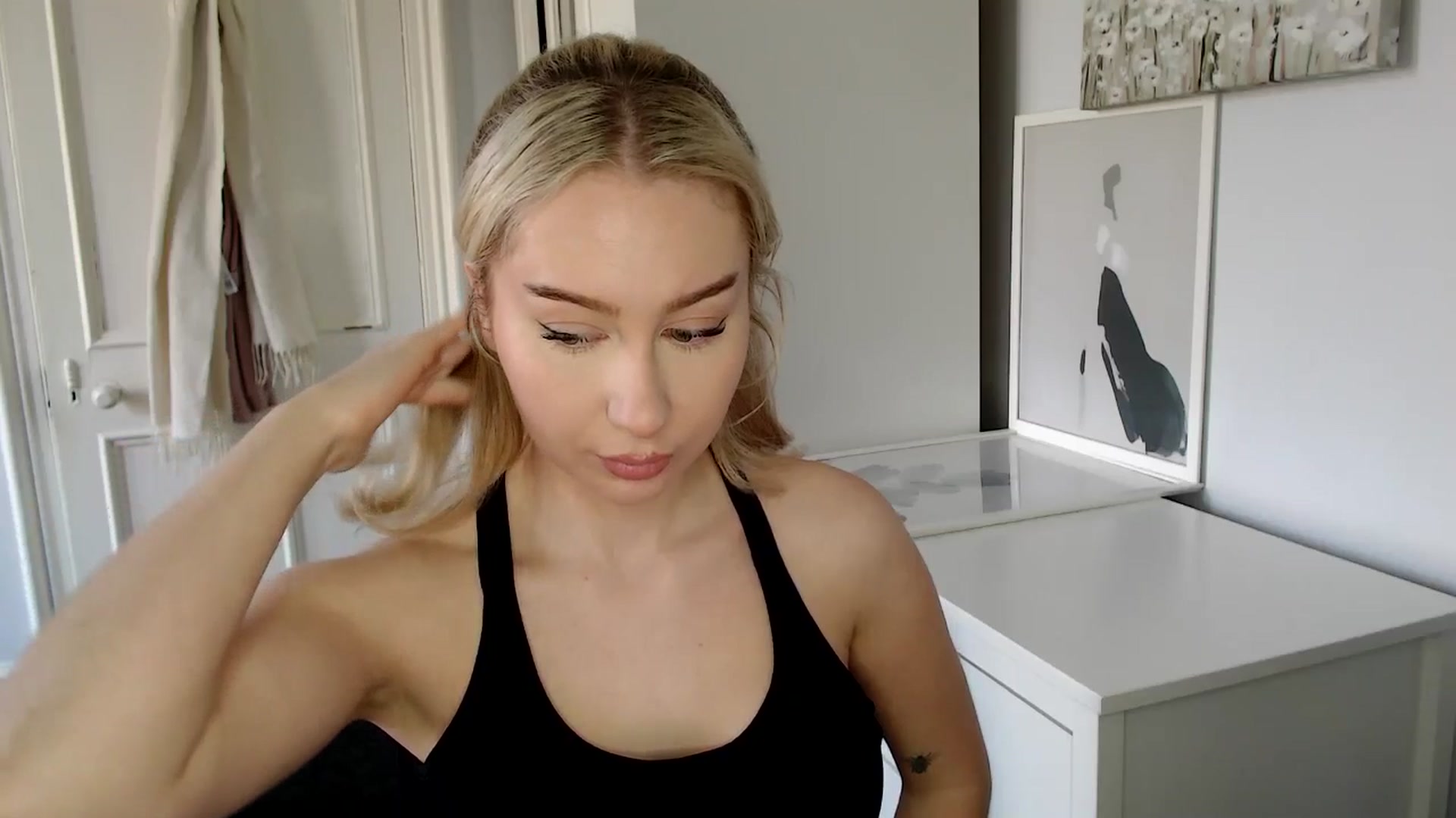 Gallery image thumbnail from British_Cutie's myfreecams stream on, 03/20/2025, 12:40 image 18 of 20