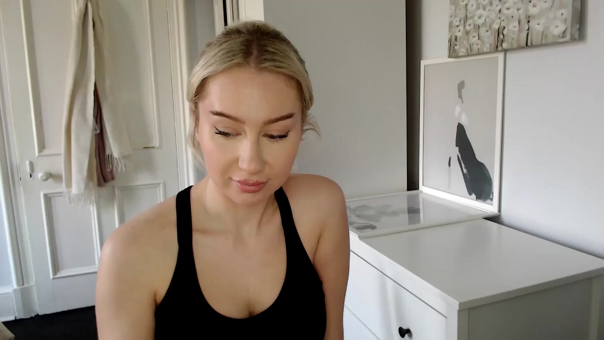 Gallery image thumbnail from British_Cutie's myfreecams stream on, 03/20/2025, 13:02 image 14 of 20
