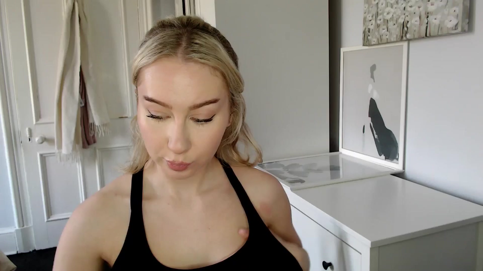Gallery image thumbnail from British_Cutie's myfreecams stream on, 03/20/2025, 13:02 image 1 of 20