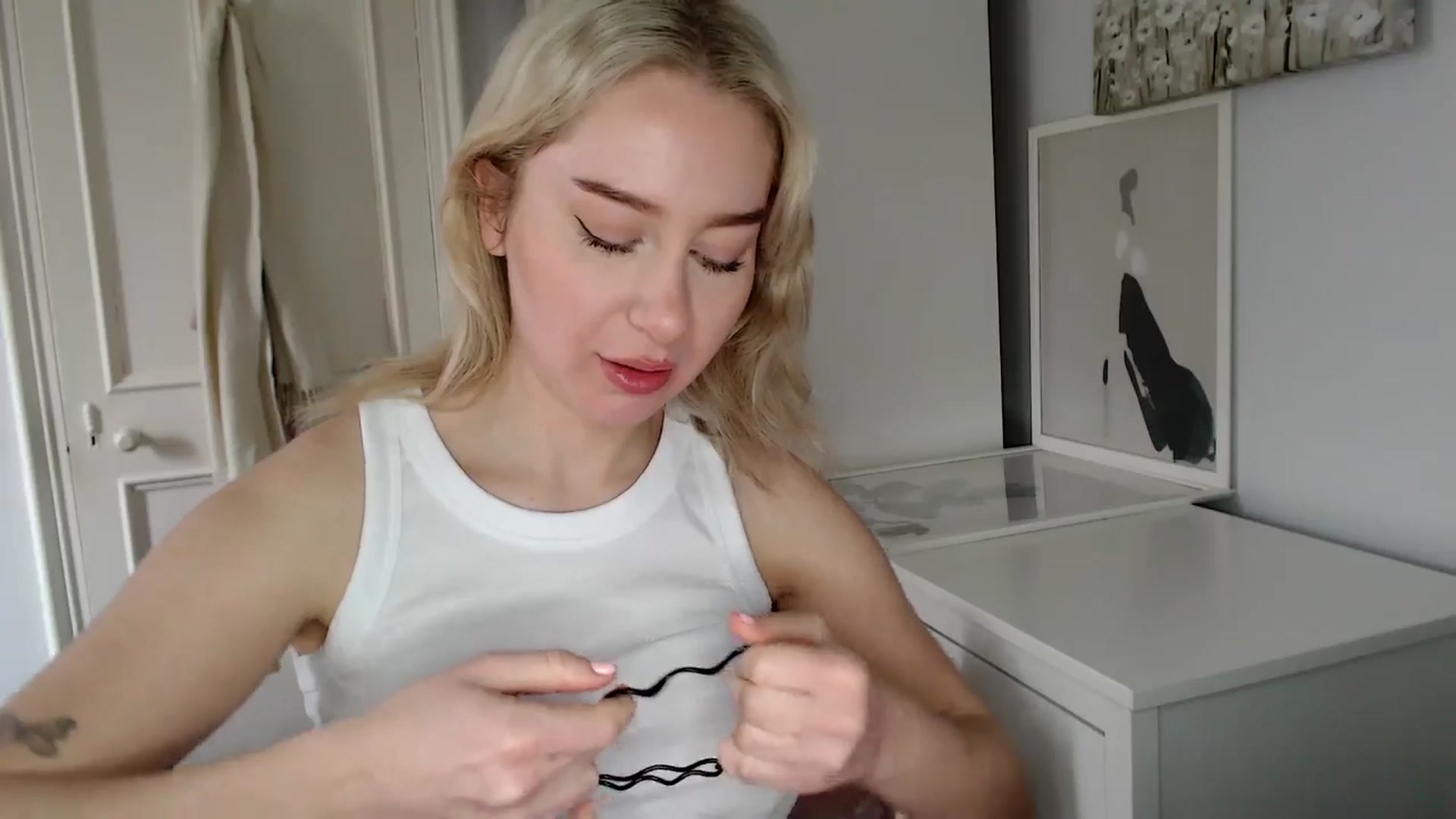 Gallery image thumbnail from British_Cutie's myfreecams stream on, 03/21/2025, 10:19 image 20 of 20