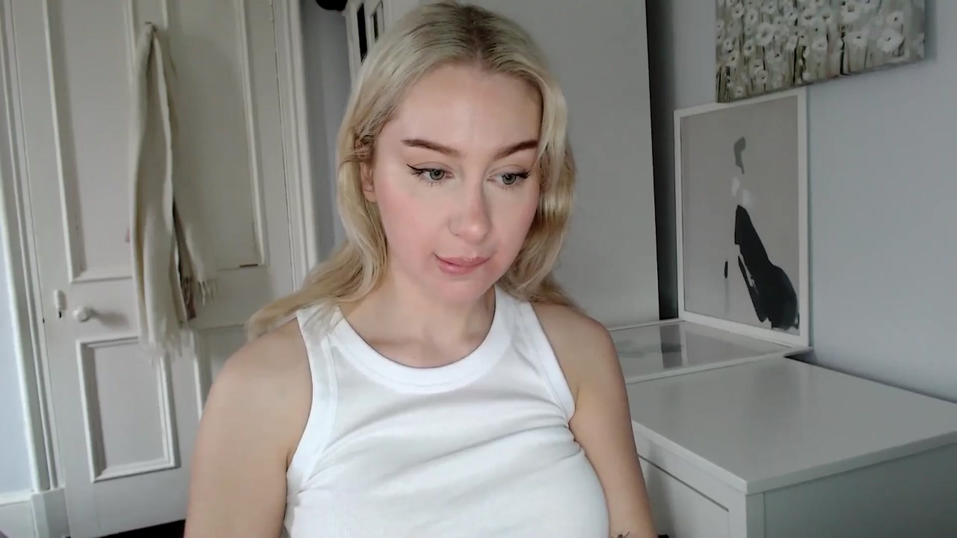 Gallery image thumbnail from British_Cutie's myfreecams stream on, 03/21/2025, 10:19 image 18 of 20